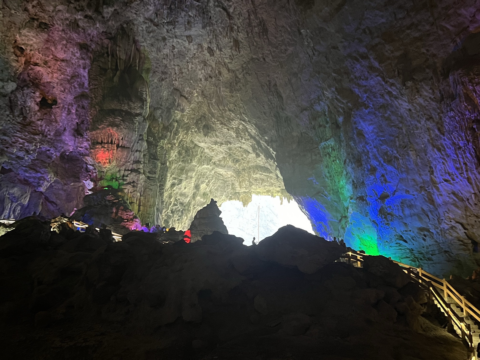 百魔洞旅行图片 3