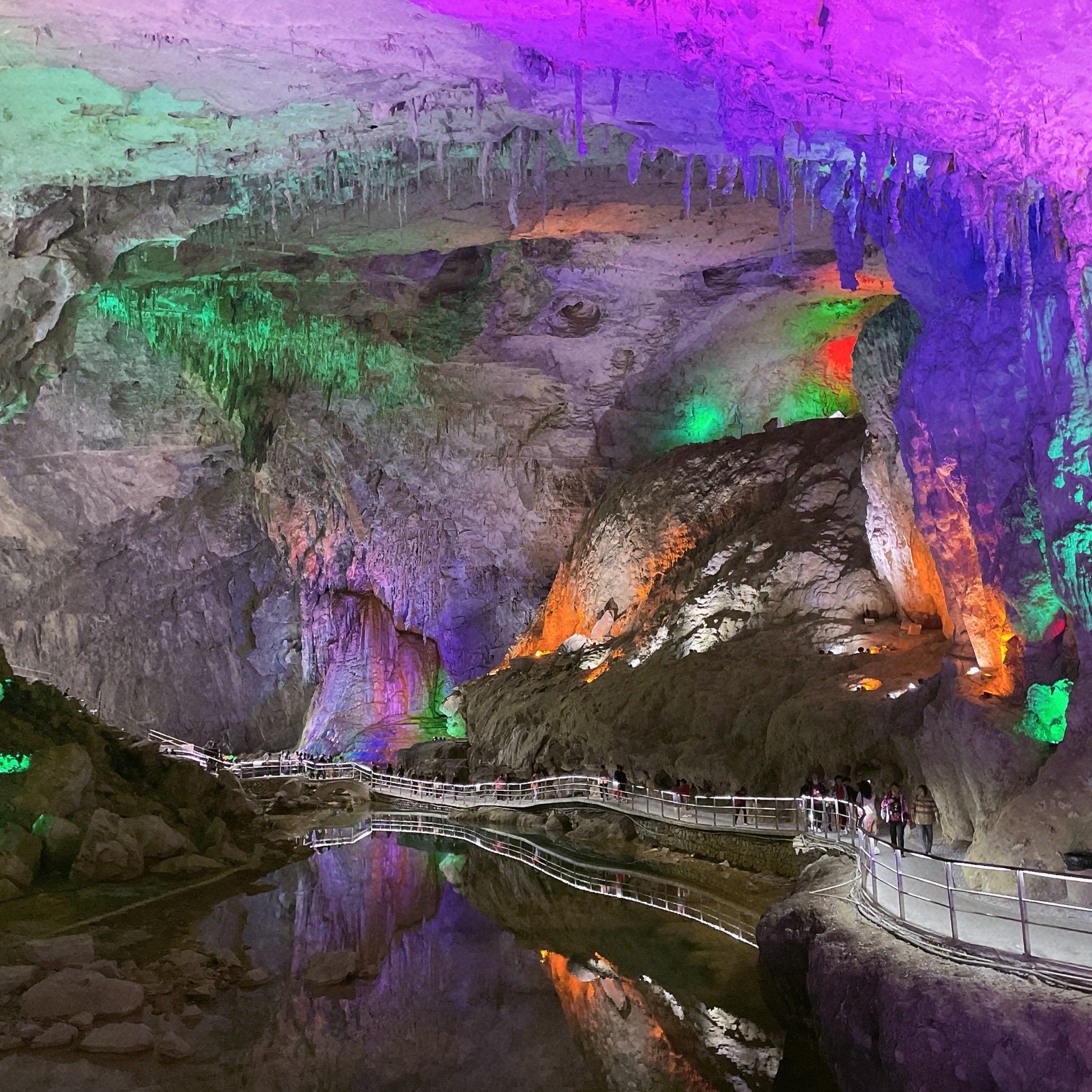 百魔洞旅行图片 3