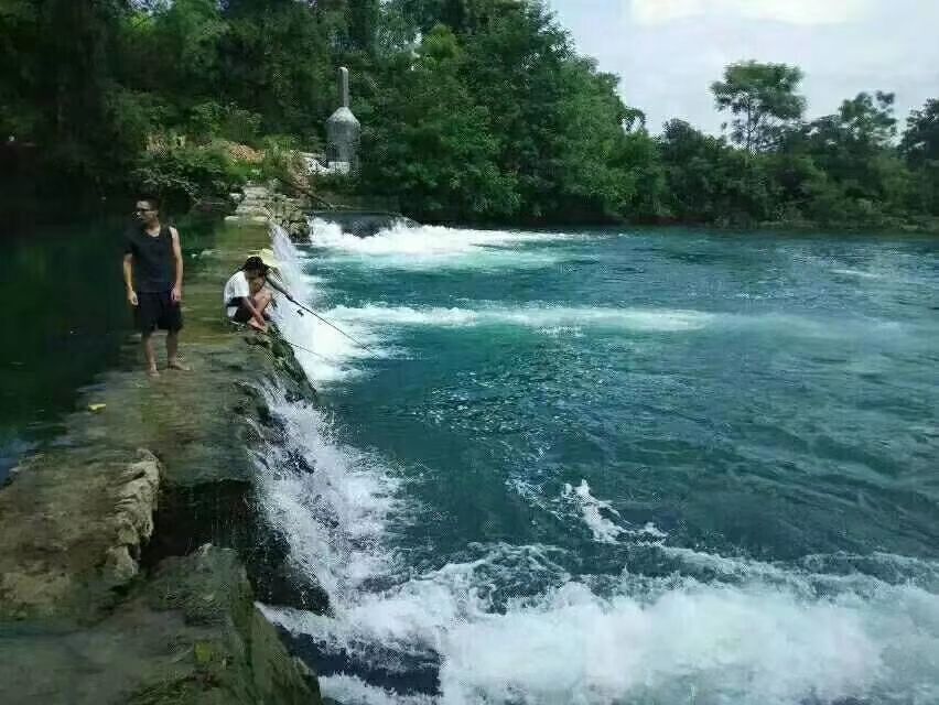 弄响天坑旅行图片 3