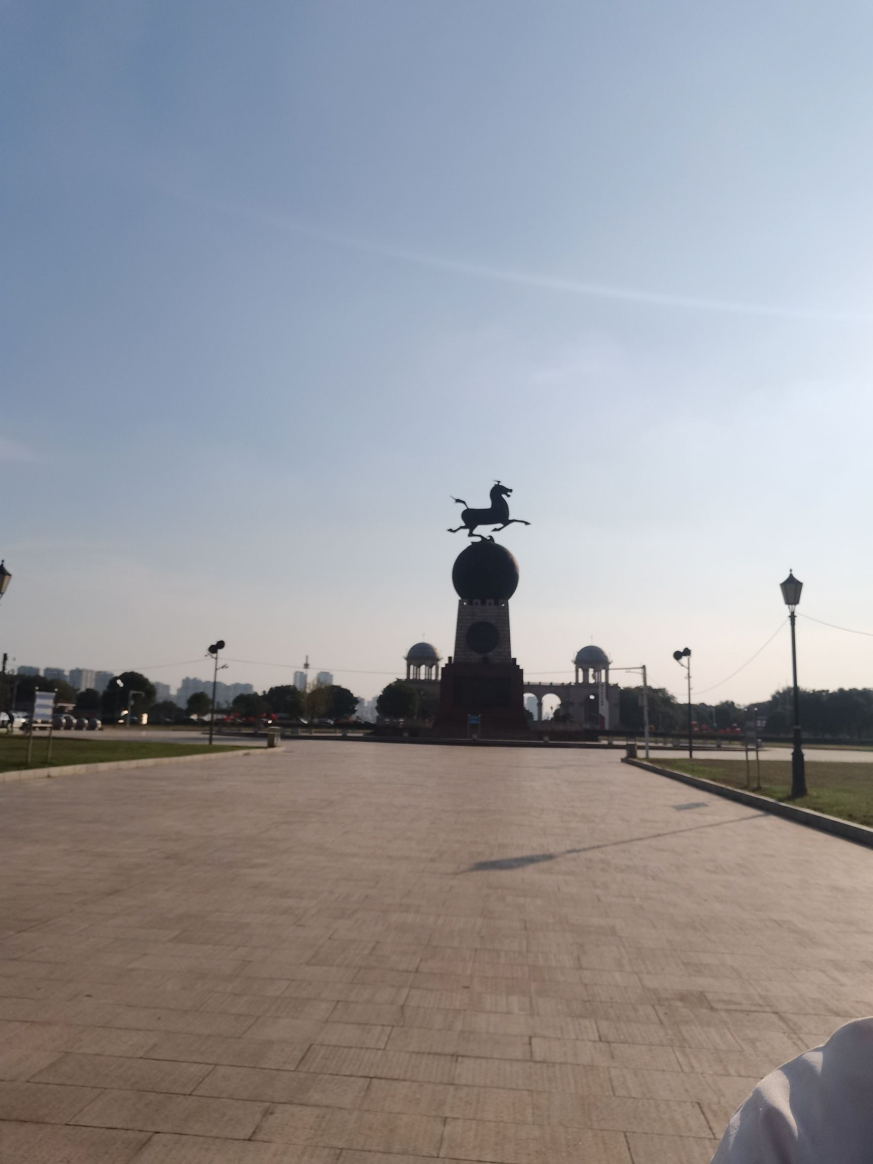 青山湖风景区市政公用广场旅行图片 3