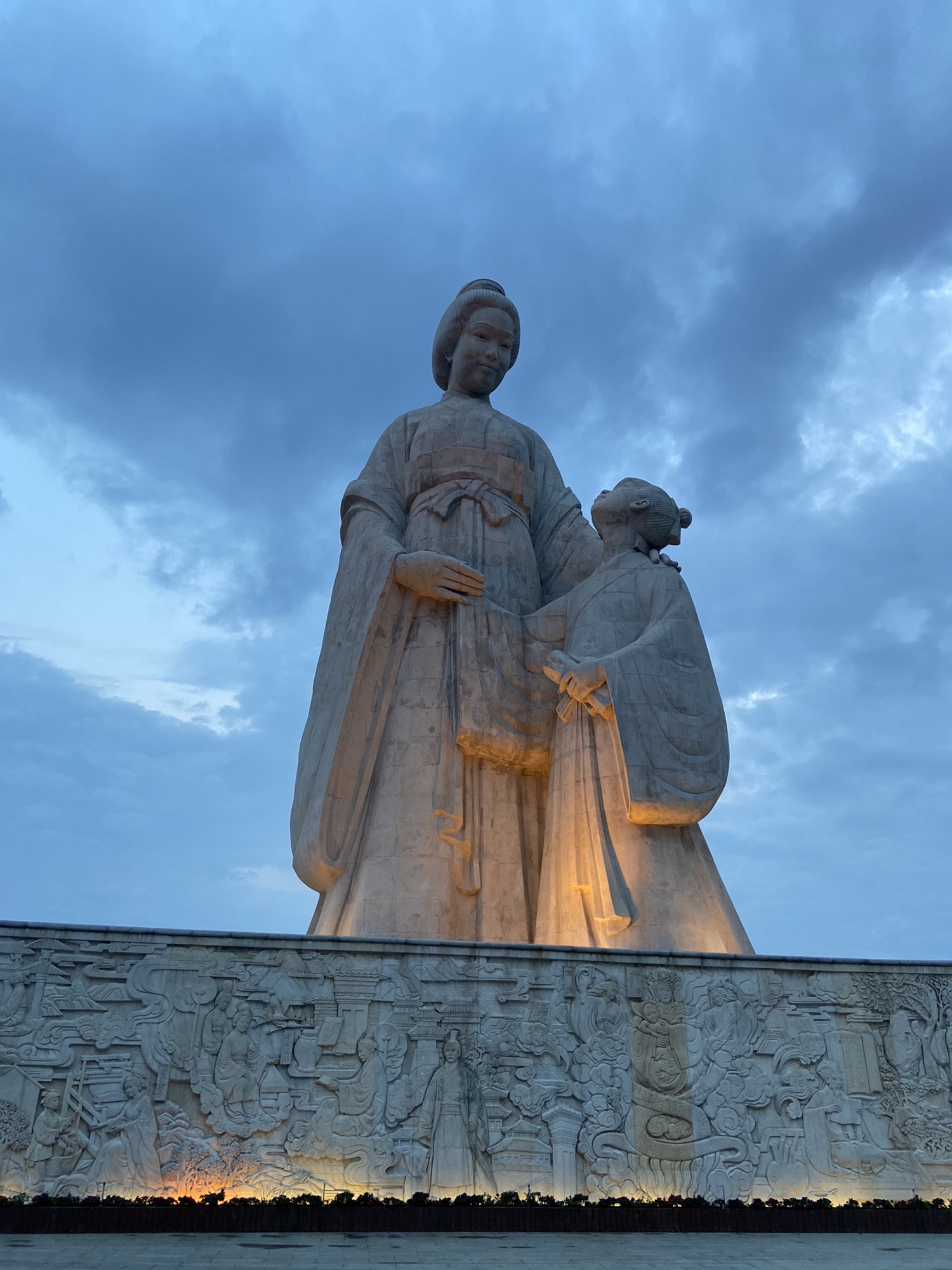 岳母墓景点旅行图片 1