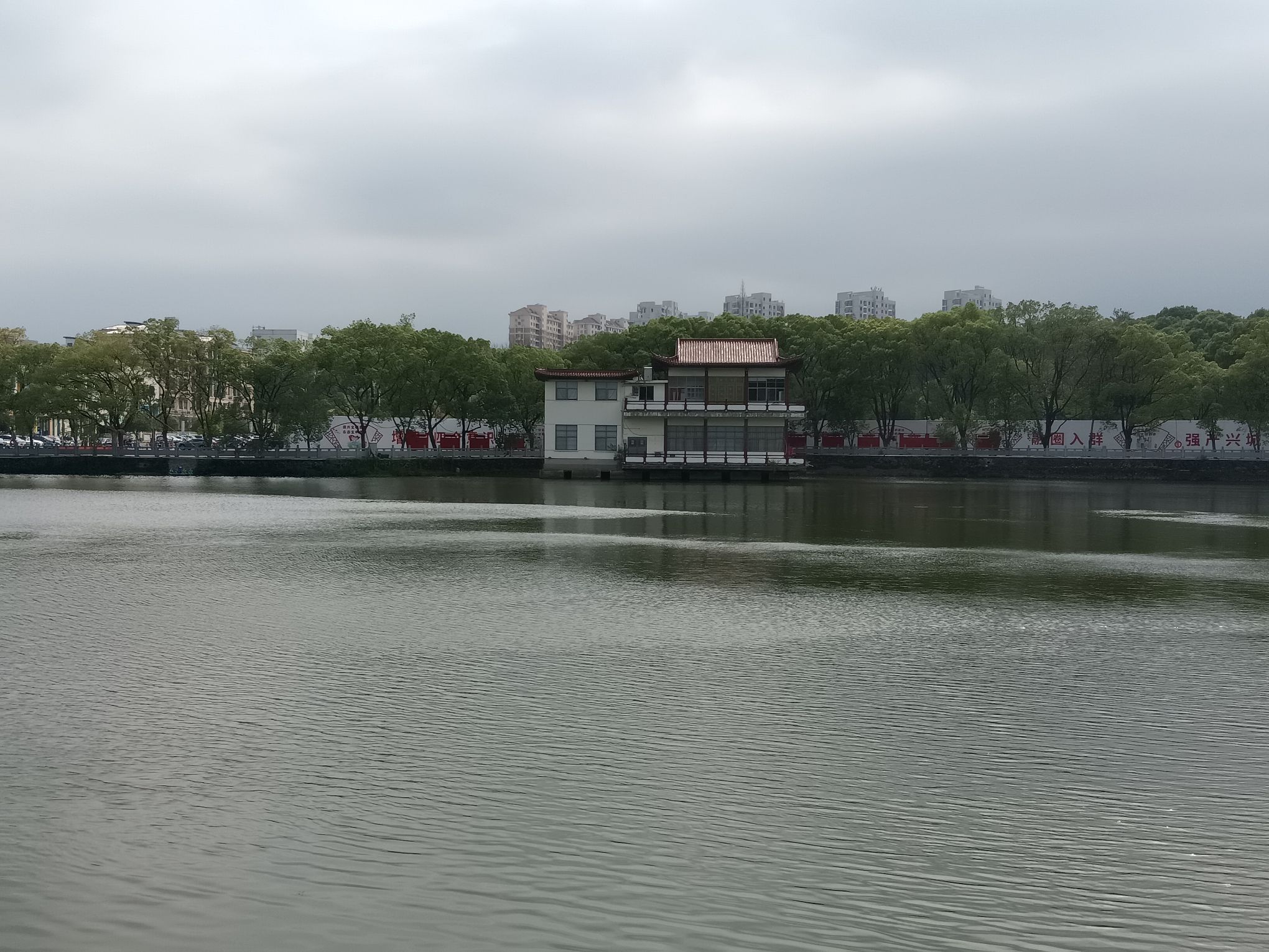 西湖公园的第2张图片的图片资料