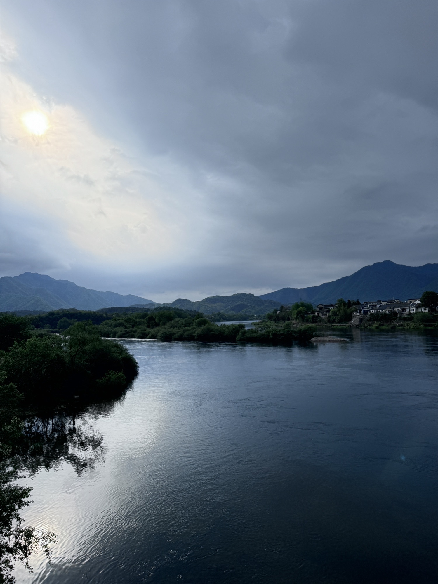 月亮湾旅行图片 3