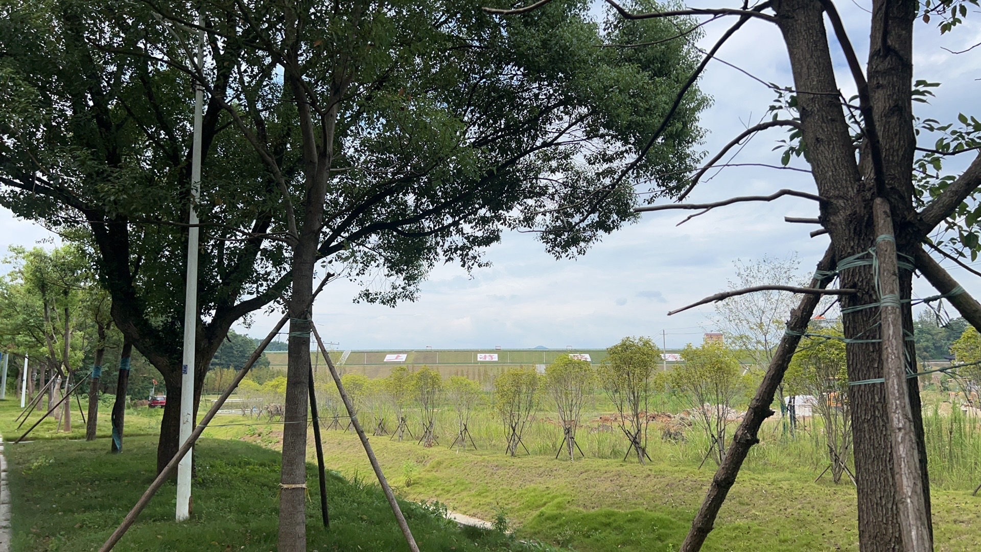 上游湖风景区旅行图片 1