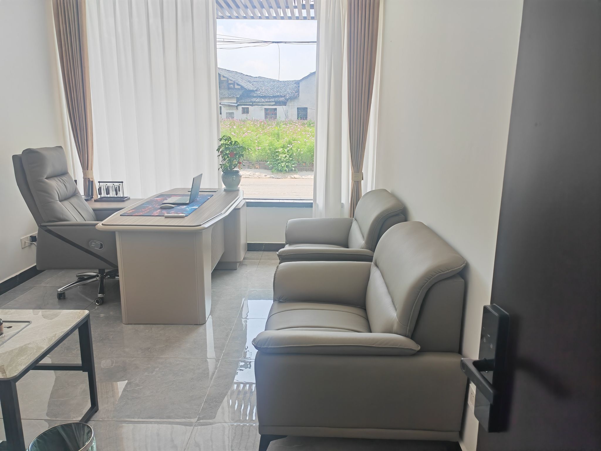 掌上明珠家具(盛世名城店)