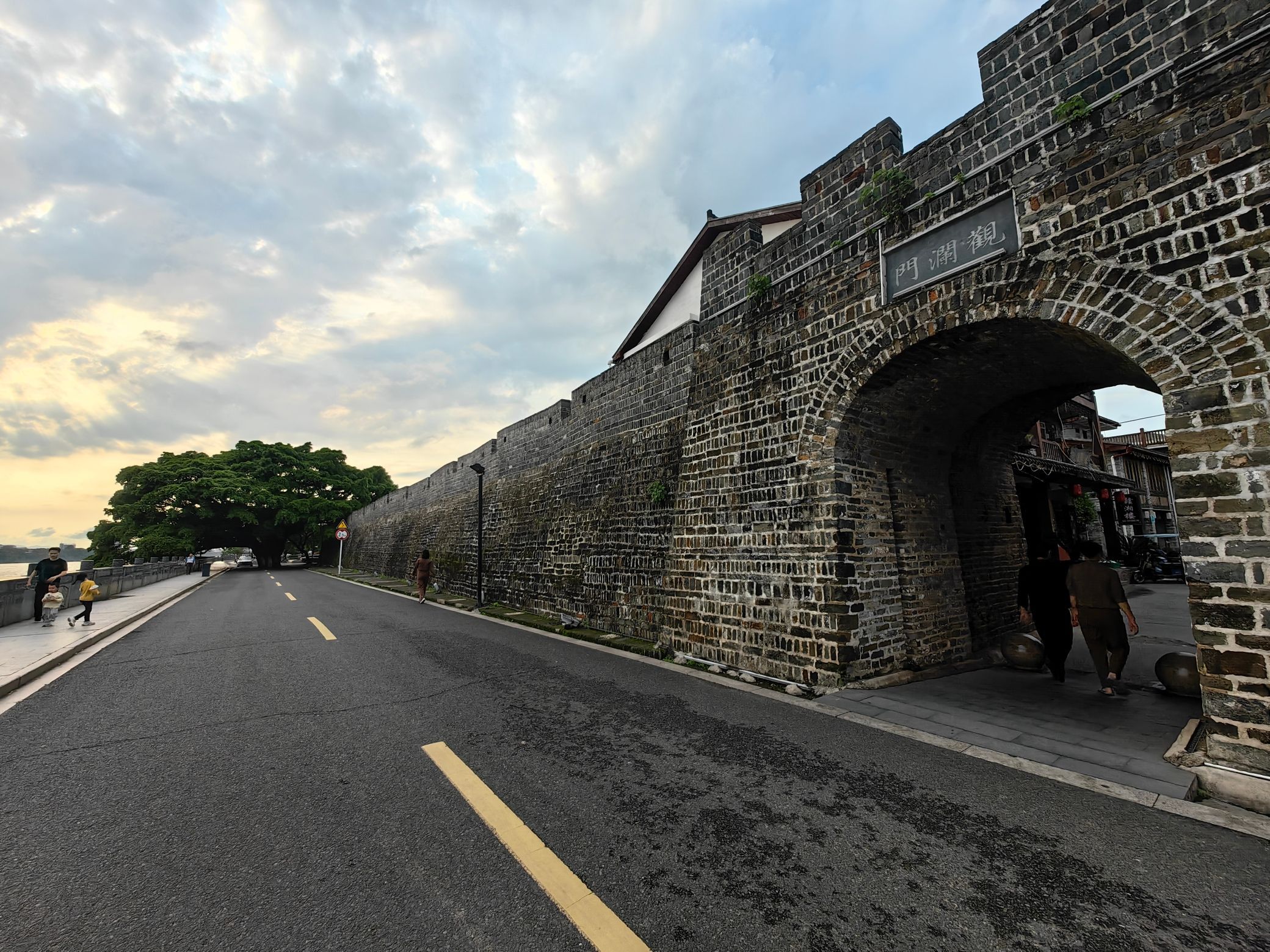万安县古榕树旅行图片 1