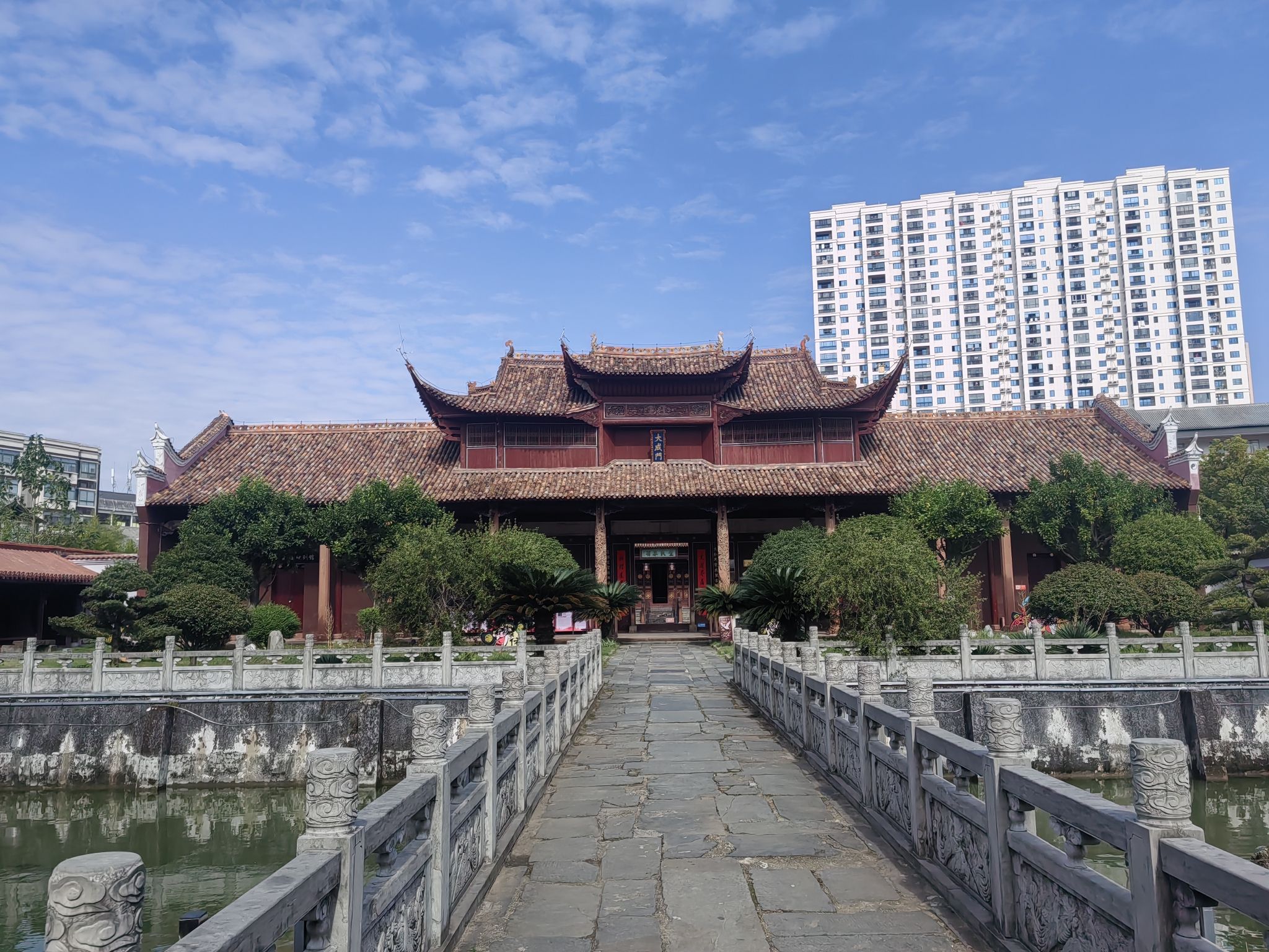 孔庙广场实景照片