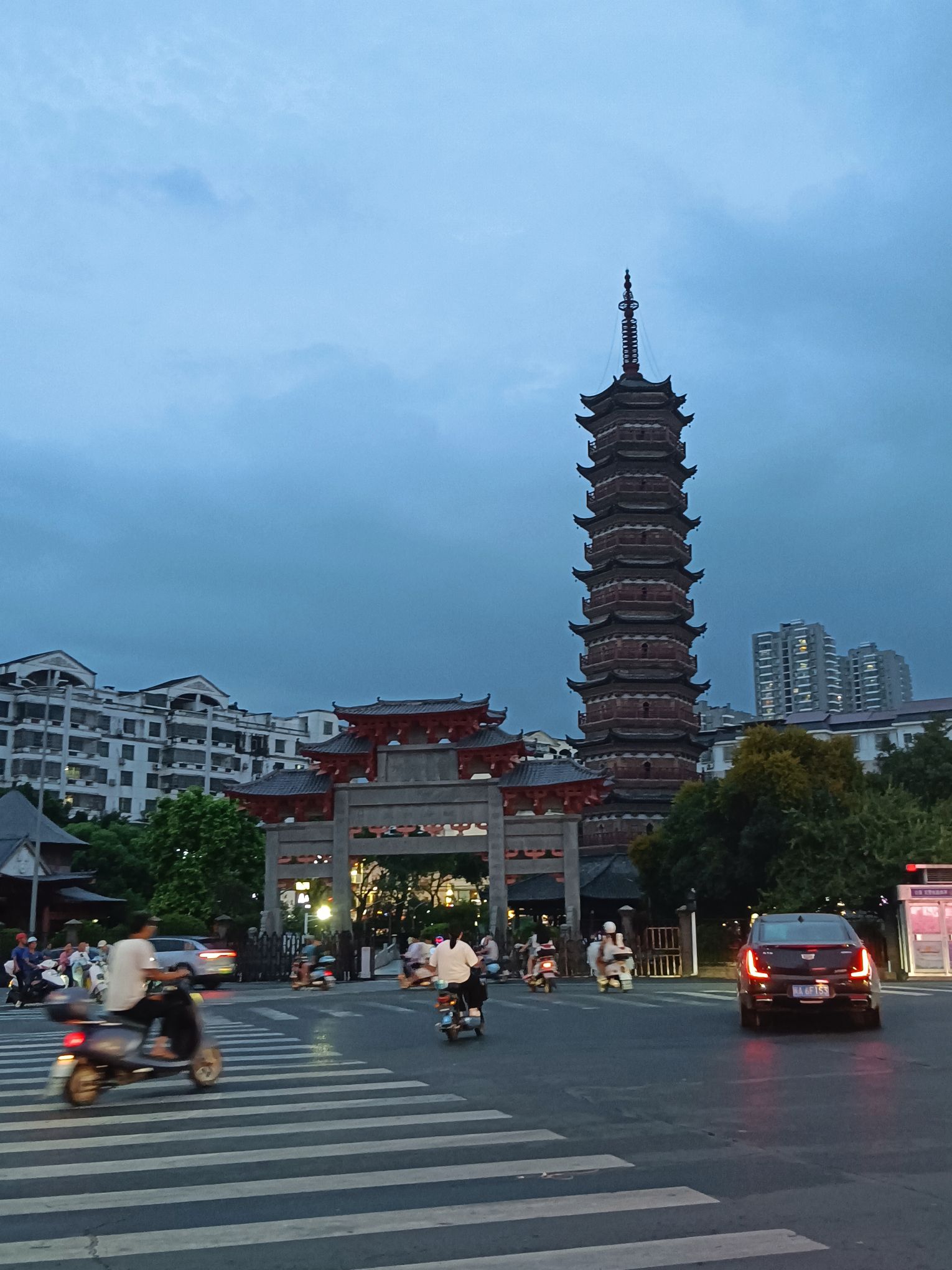 圣塔广场旅行图片 3