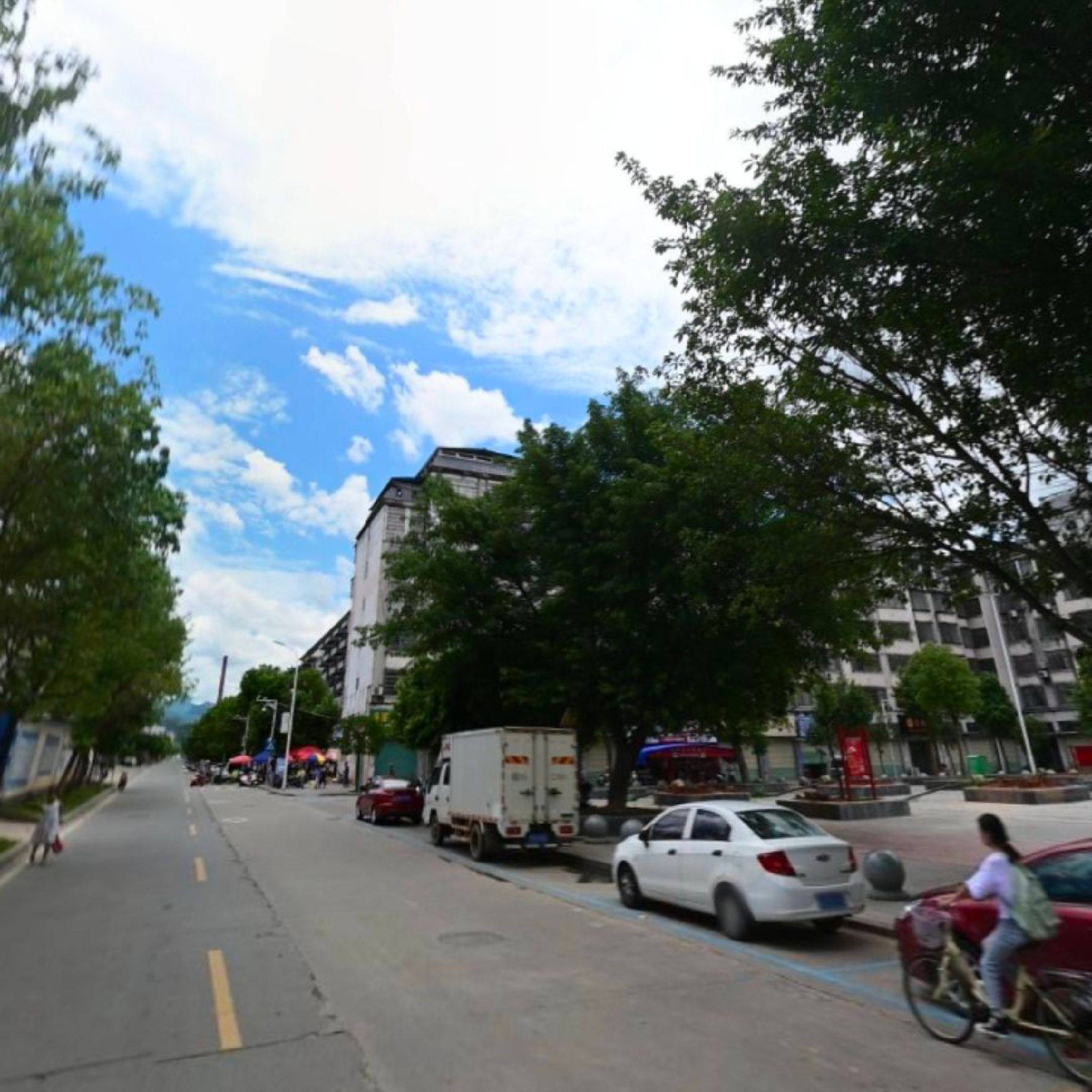 安康休闲广场旅行图片 3