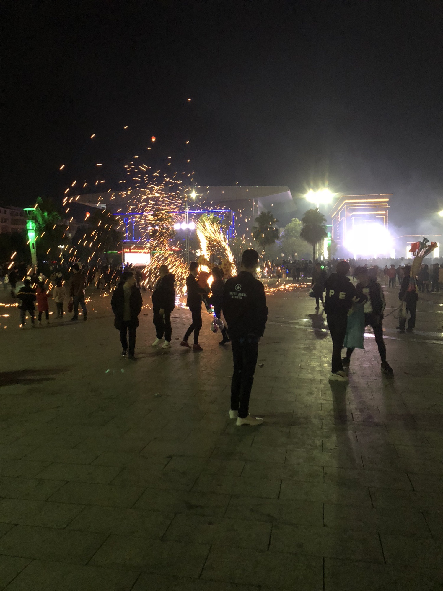 翠微广场旅行图片 1