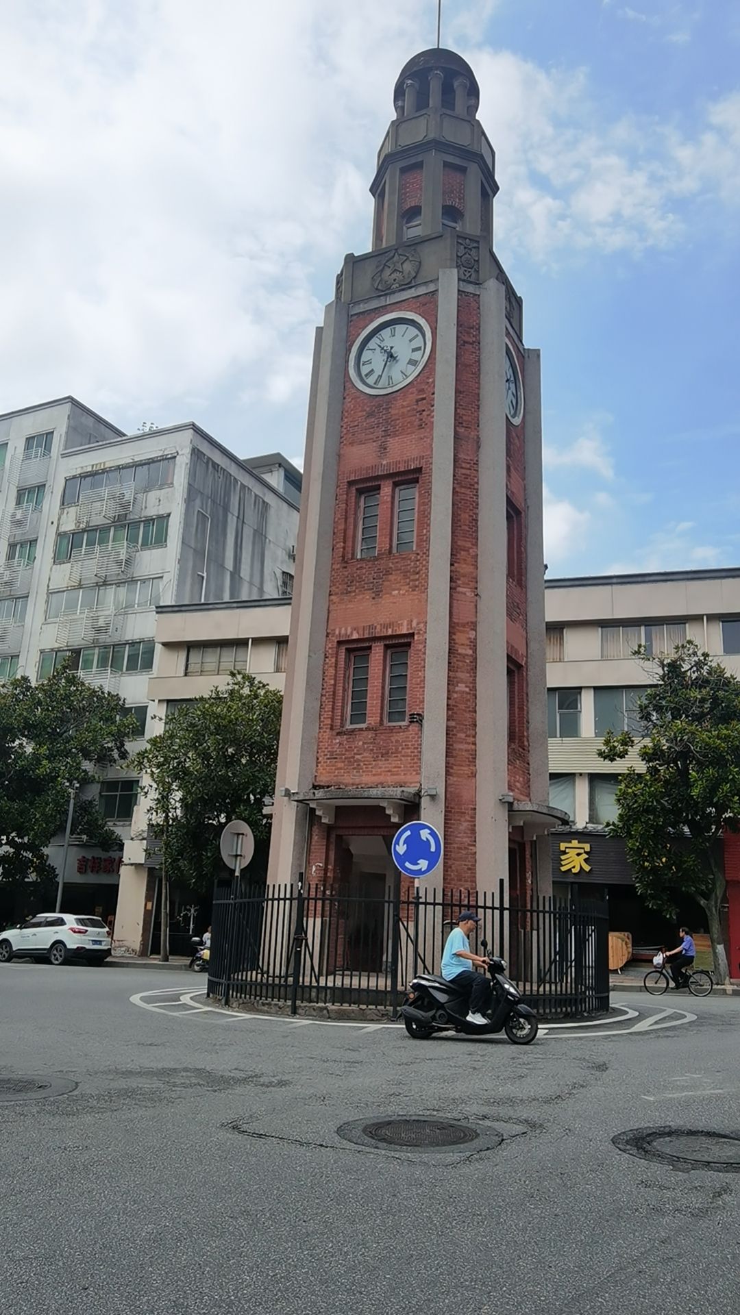 钟楼旅行图片 1
