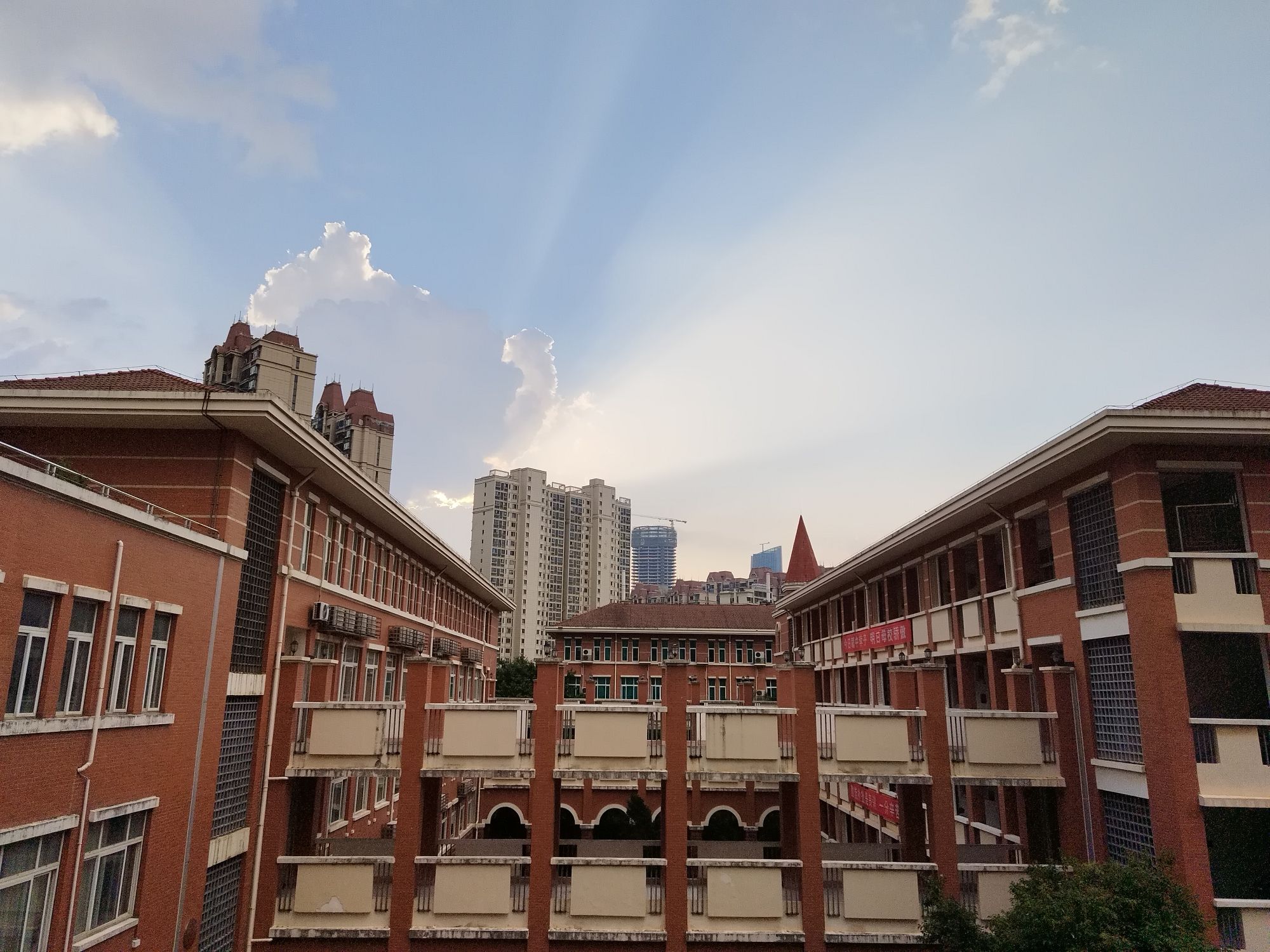 江西省赣州中学