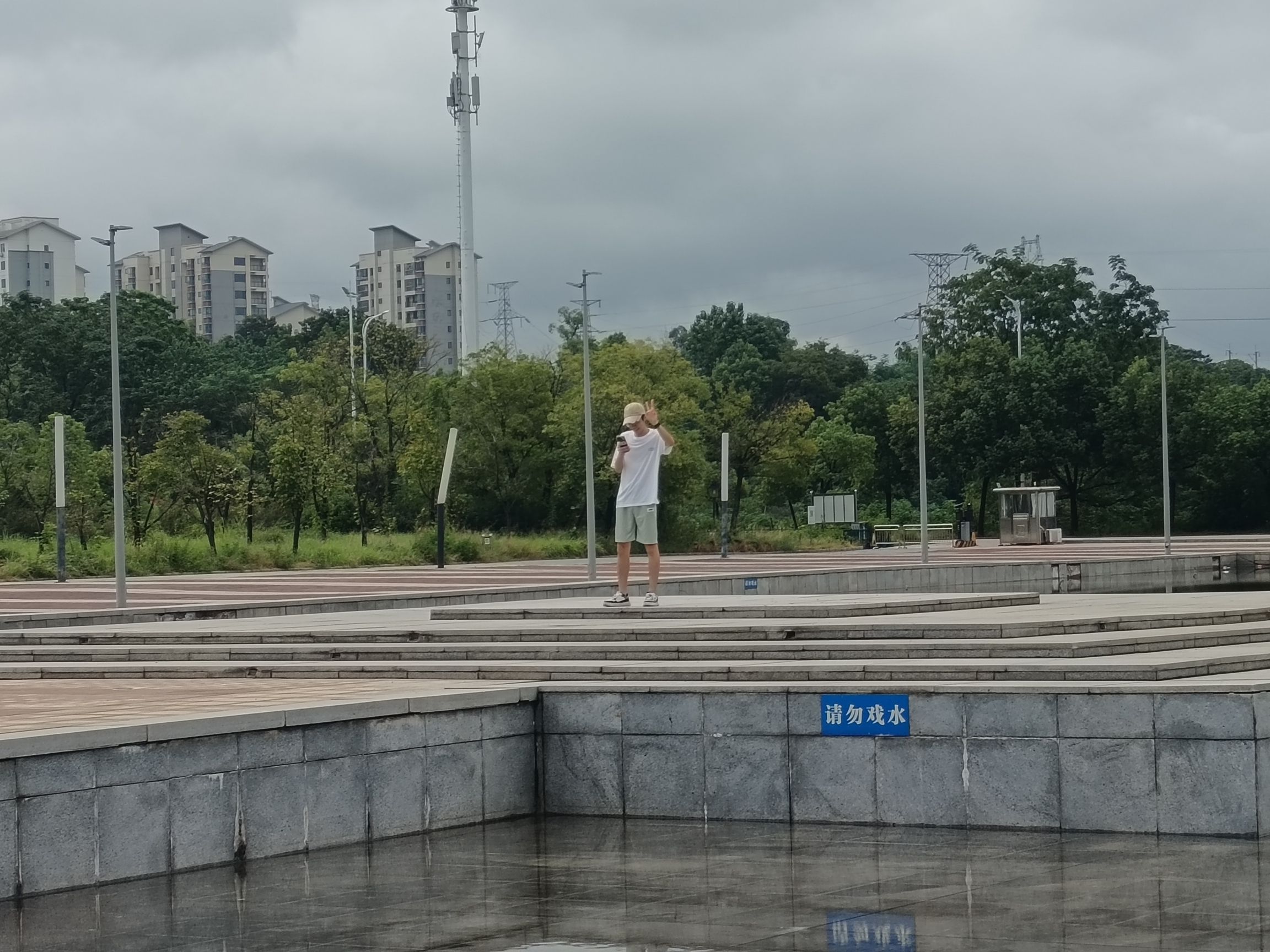 赣州和谐钟塔公园旅行图片 3