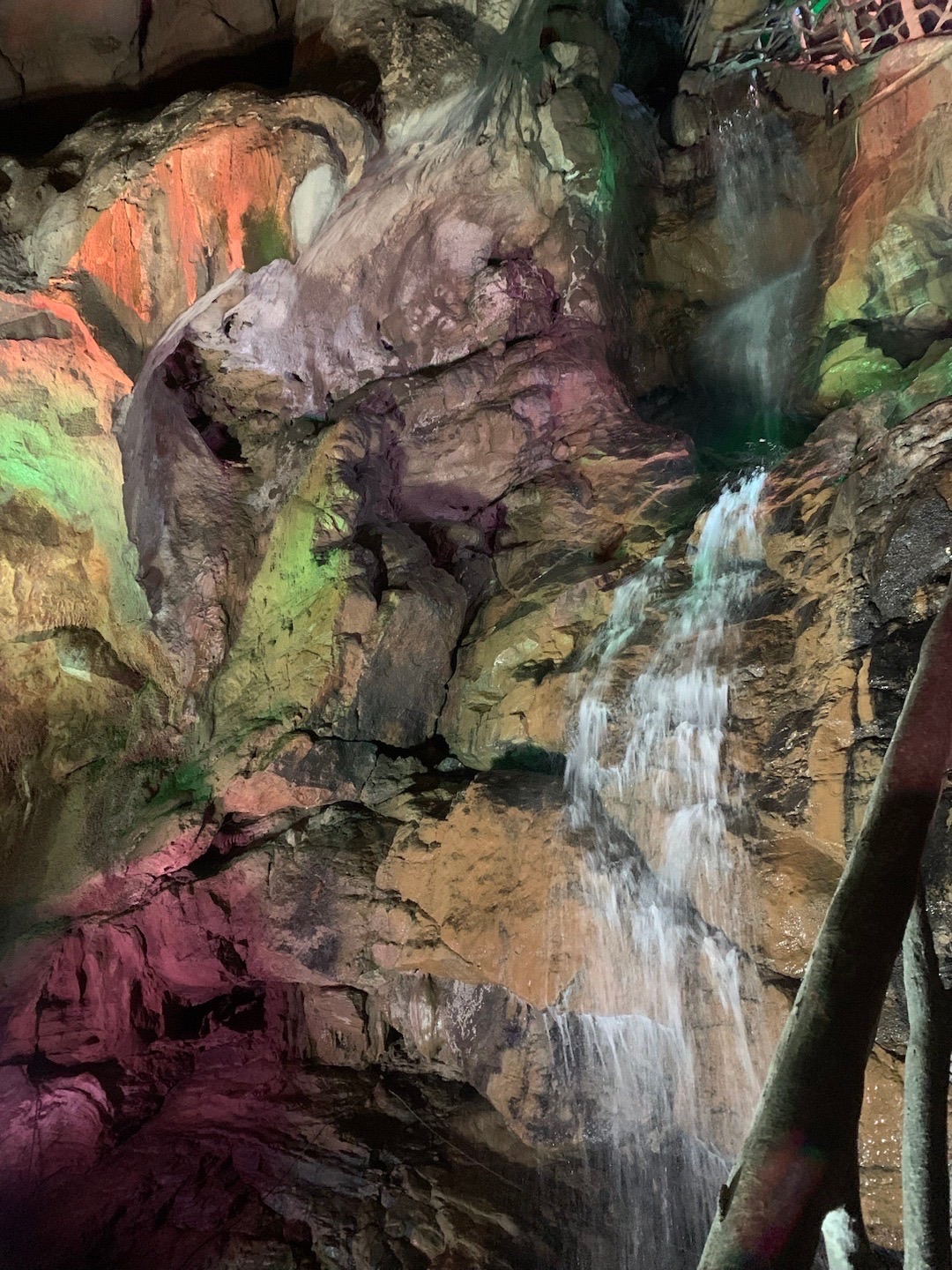 洪岩仙境·地下瓷世界旅行图片 3