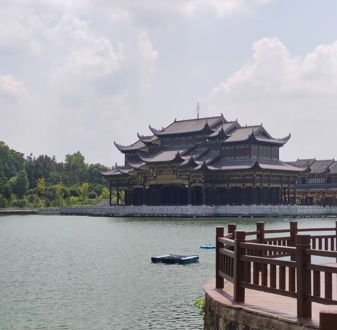 洪岩仙境·地下瓷世界旅行图片 1