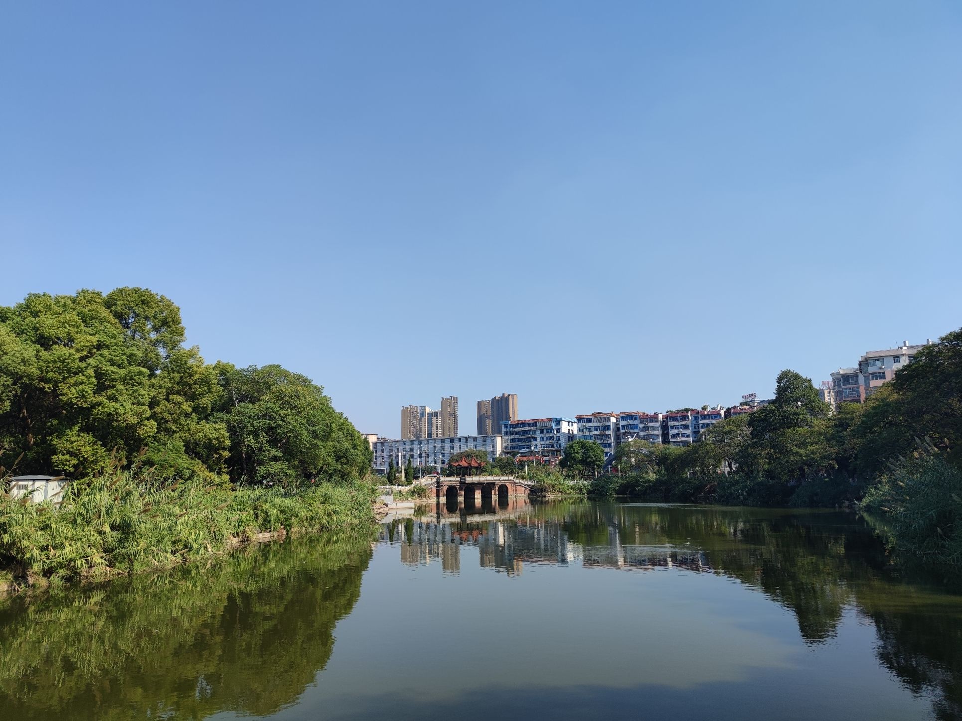 鹅湖(夕阳红)公园