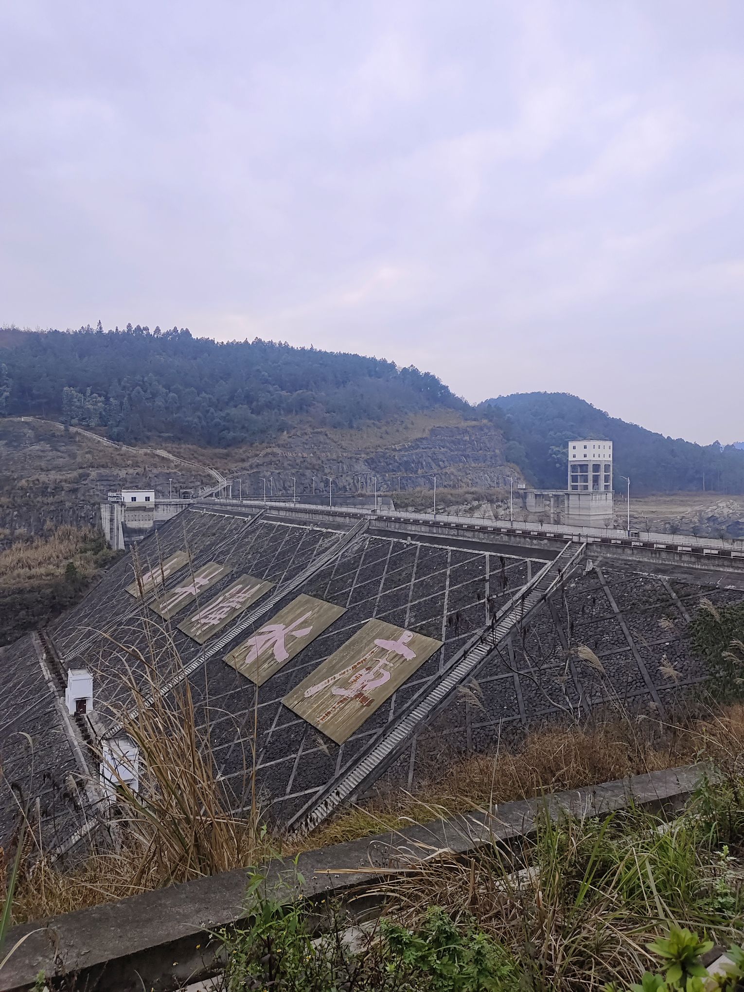 牌坊石旅行图片 3