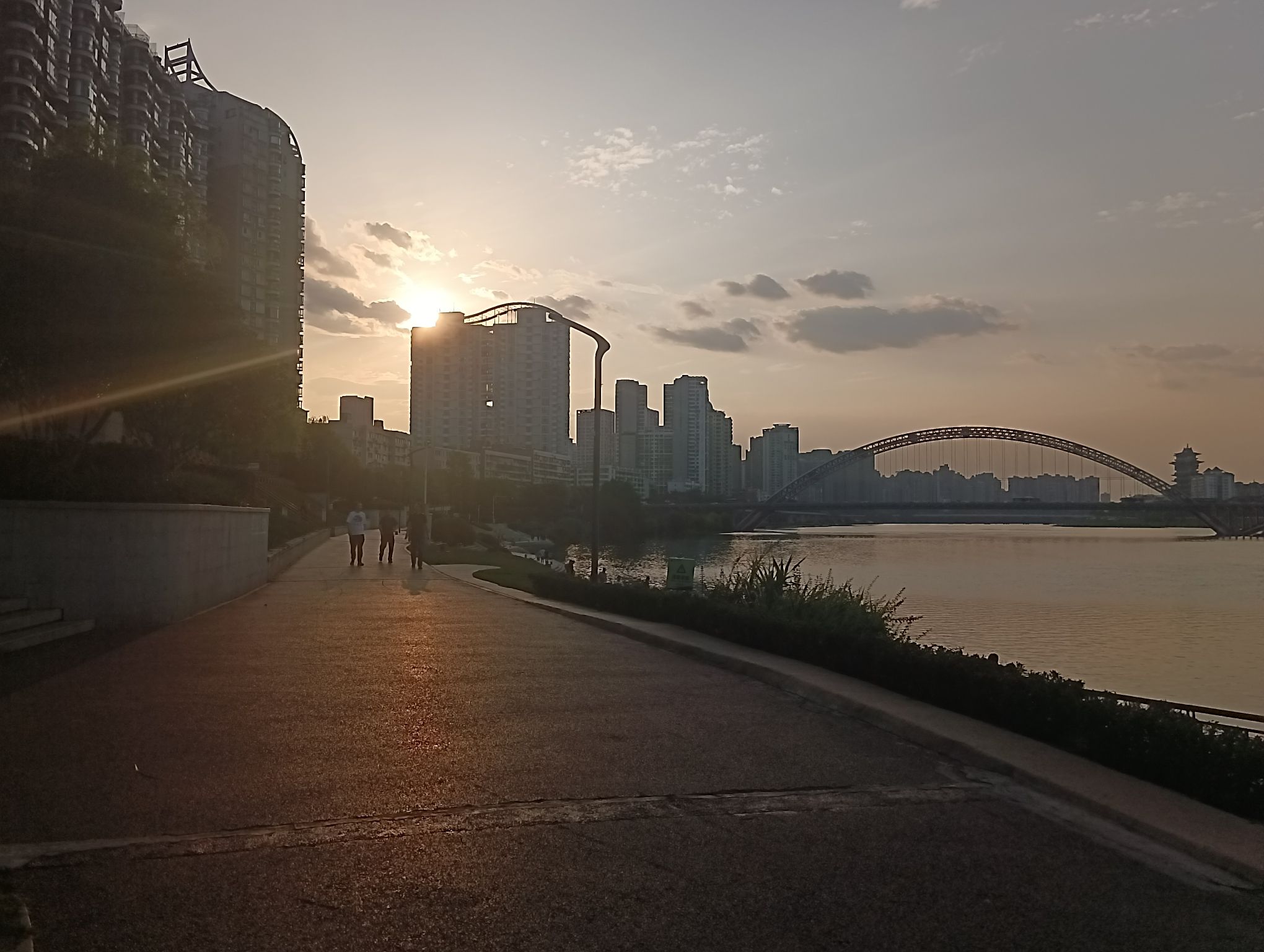 滨江广场旅行图片 3