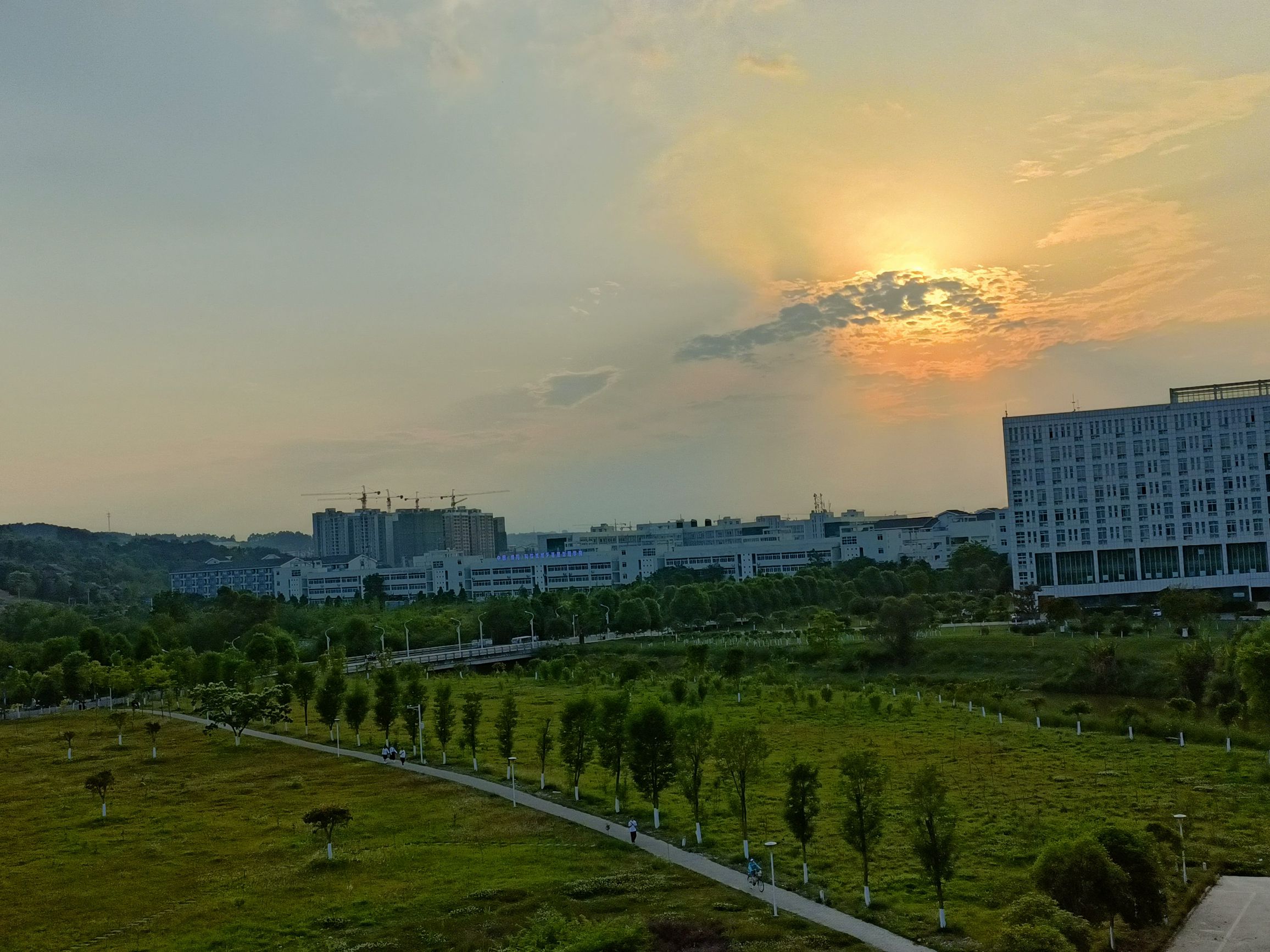 绵阳师范学院高新校区