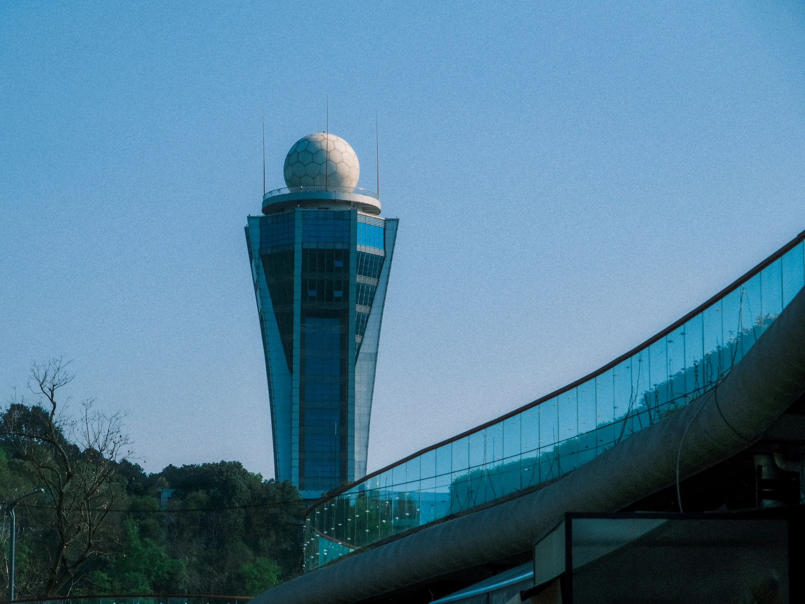 青年广场旅行图片 3