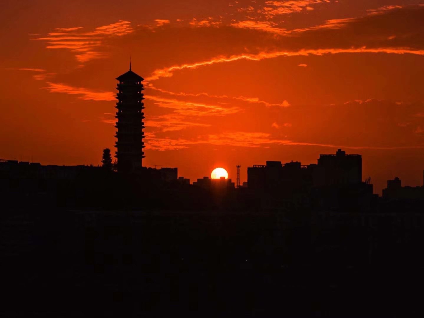 红岩子广场旅行图片 3