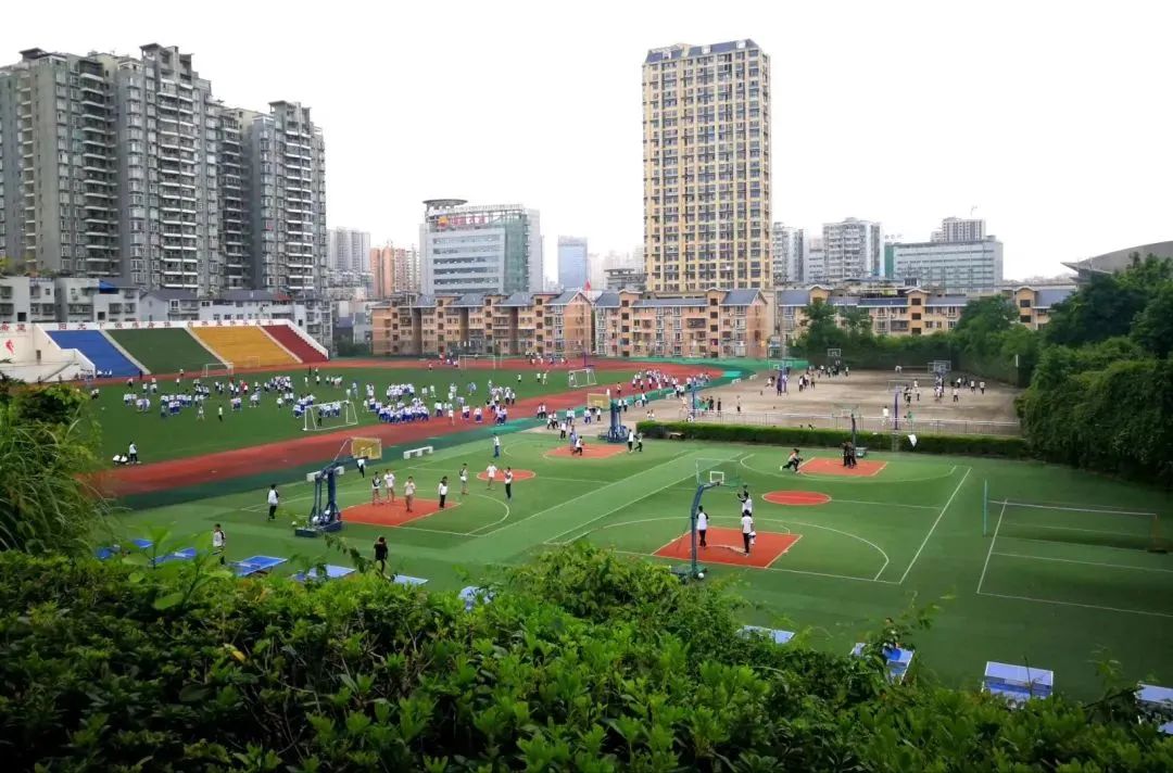 达州市第一中学校(凤凰校区)