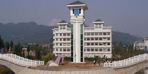 四川省巴中中学龙湖校区
