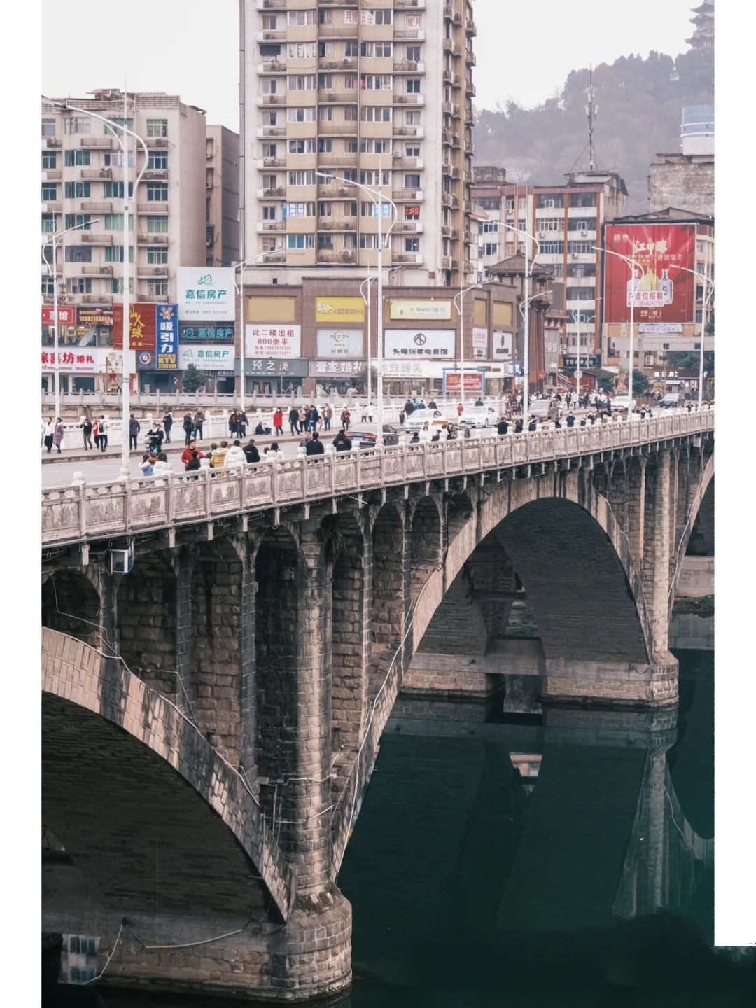 巴人广场旅行图片 2