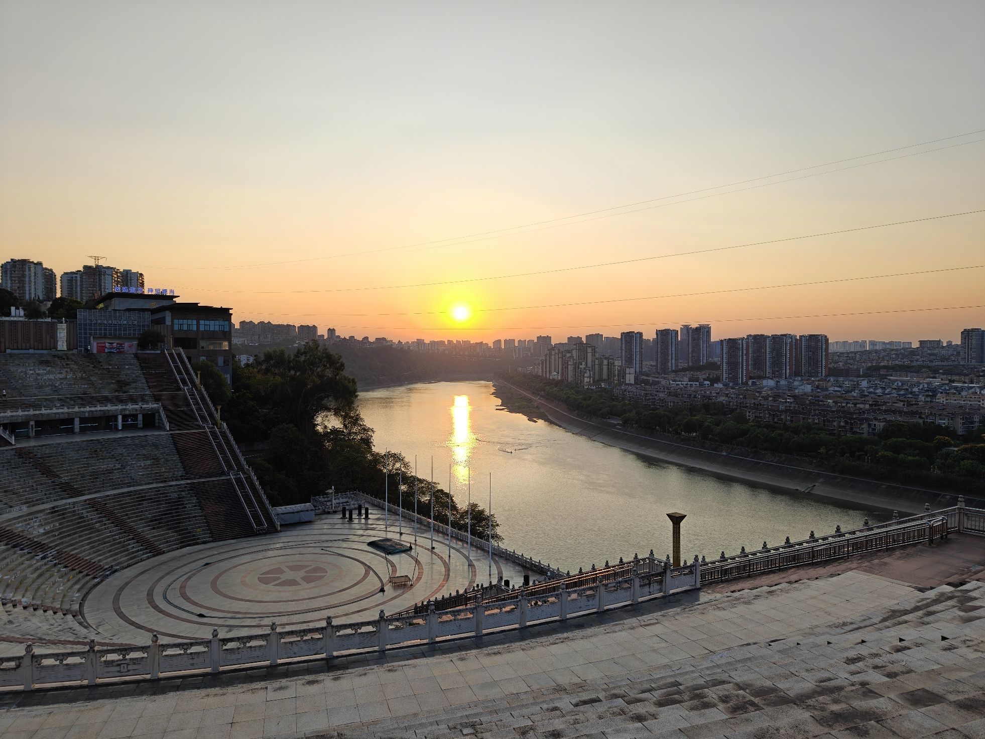 百子图文化广场旅行图片 1