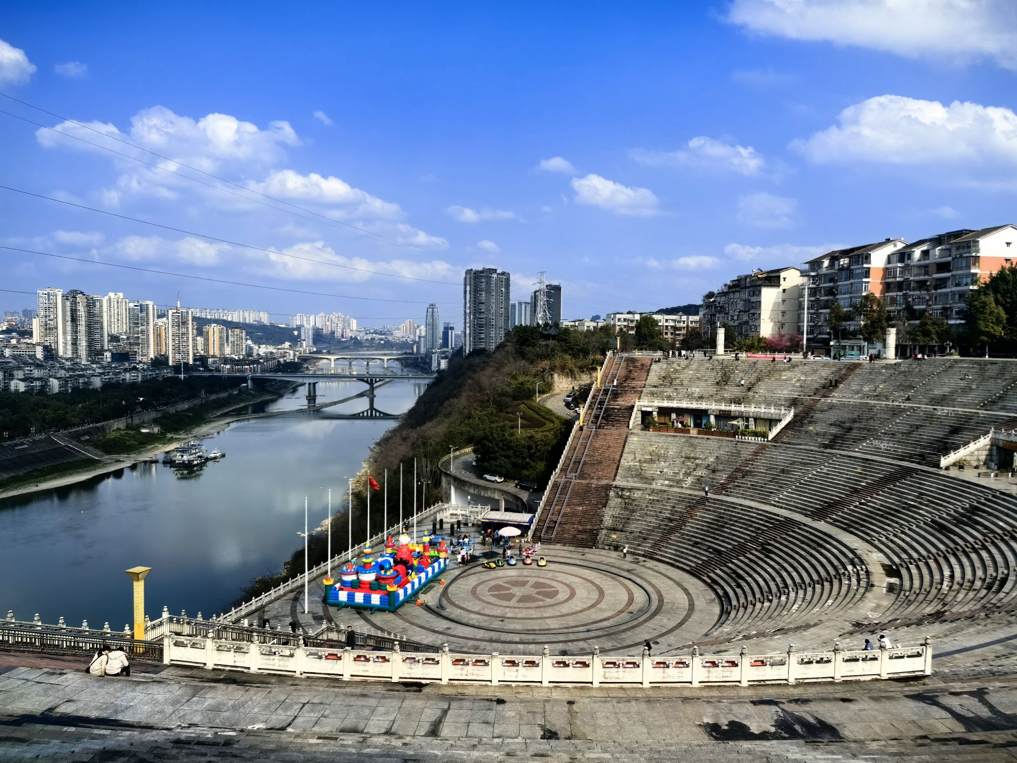 百子图文化广场旅行图片 1