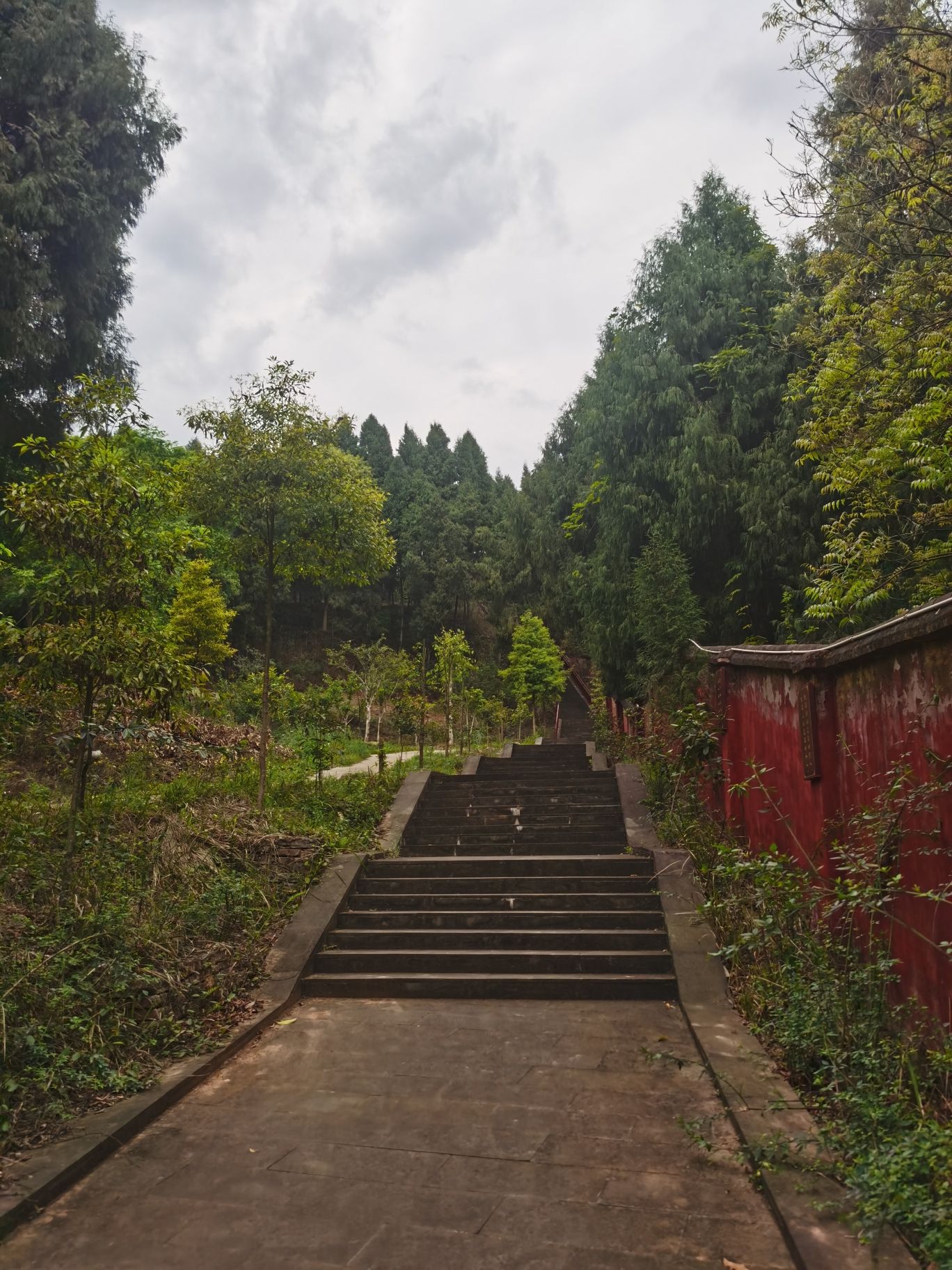 资阳乐至龙门报国寺