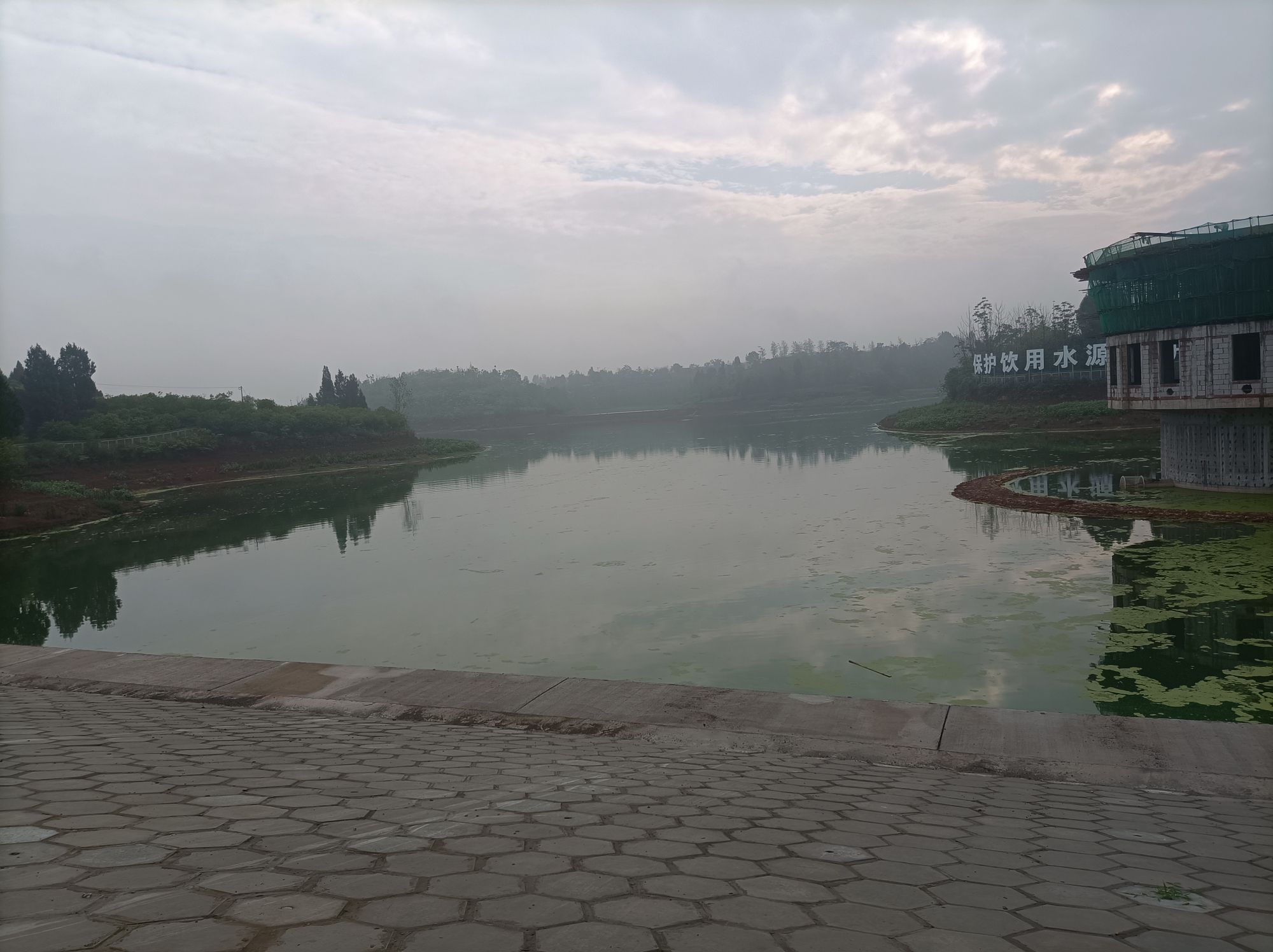 鲤鱼湖旅行图片 2