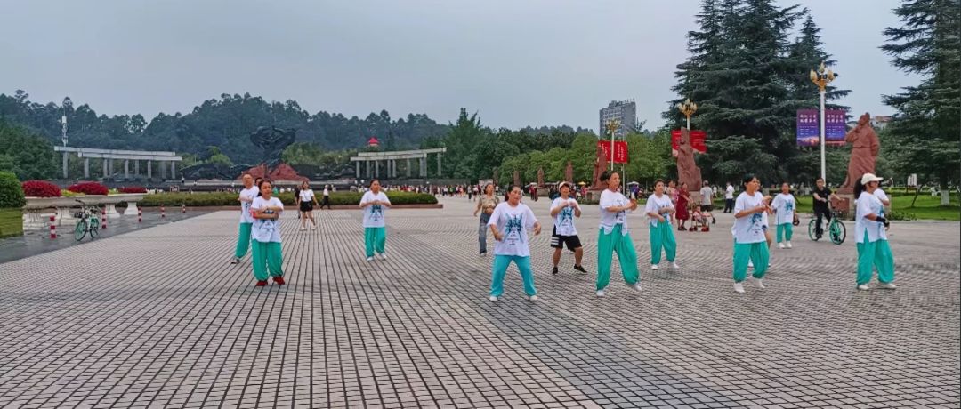 乐山广场旅行图片 1