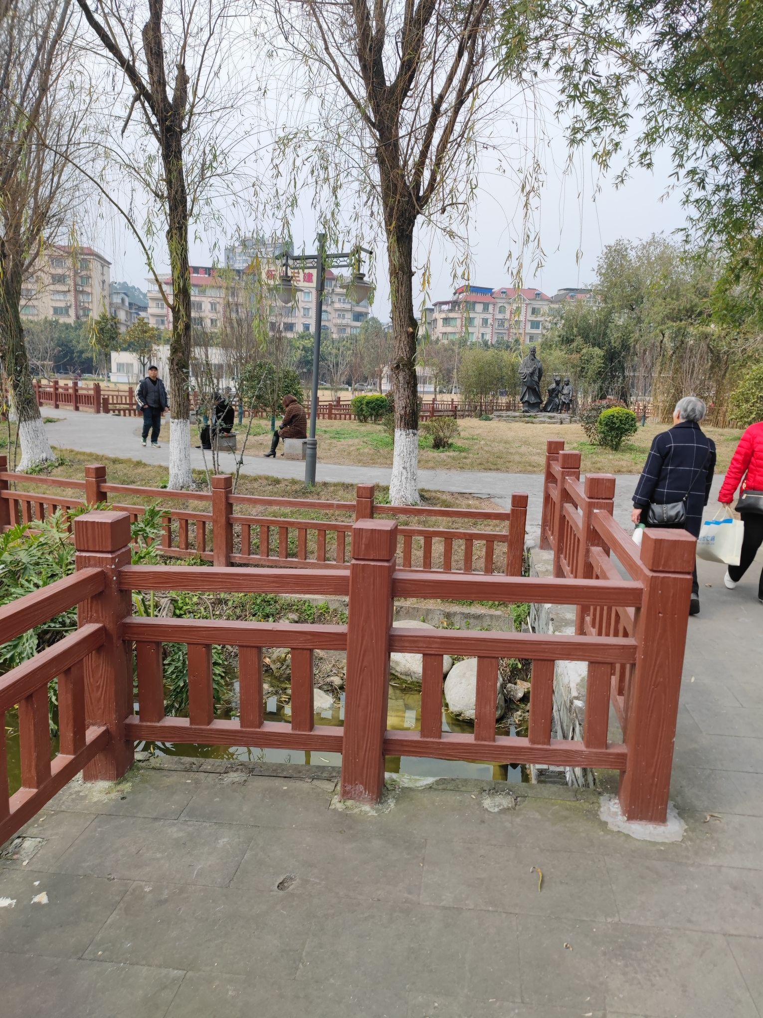 乐山广场旅行图片 1