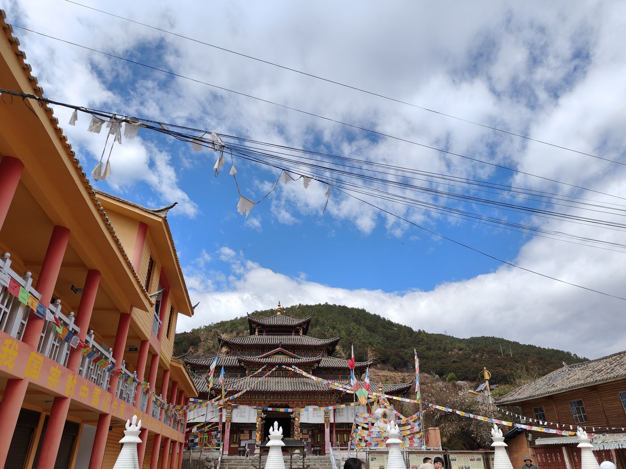 泸沽湖景区-雍仲林寺(喇塔贡巴)实景照片