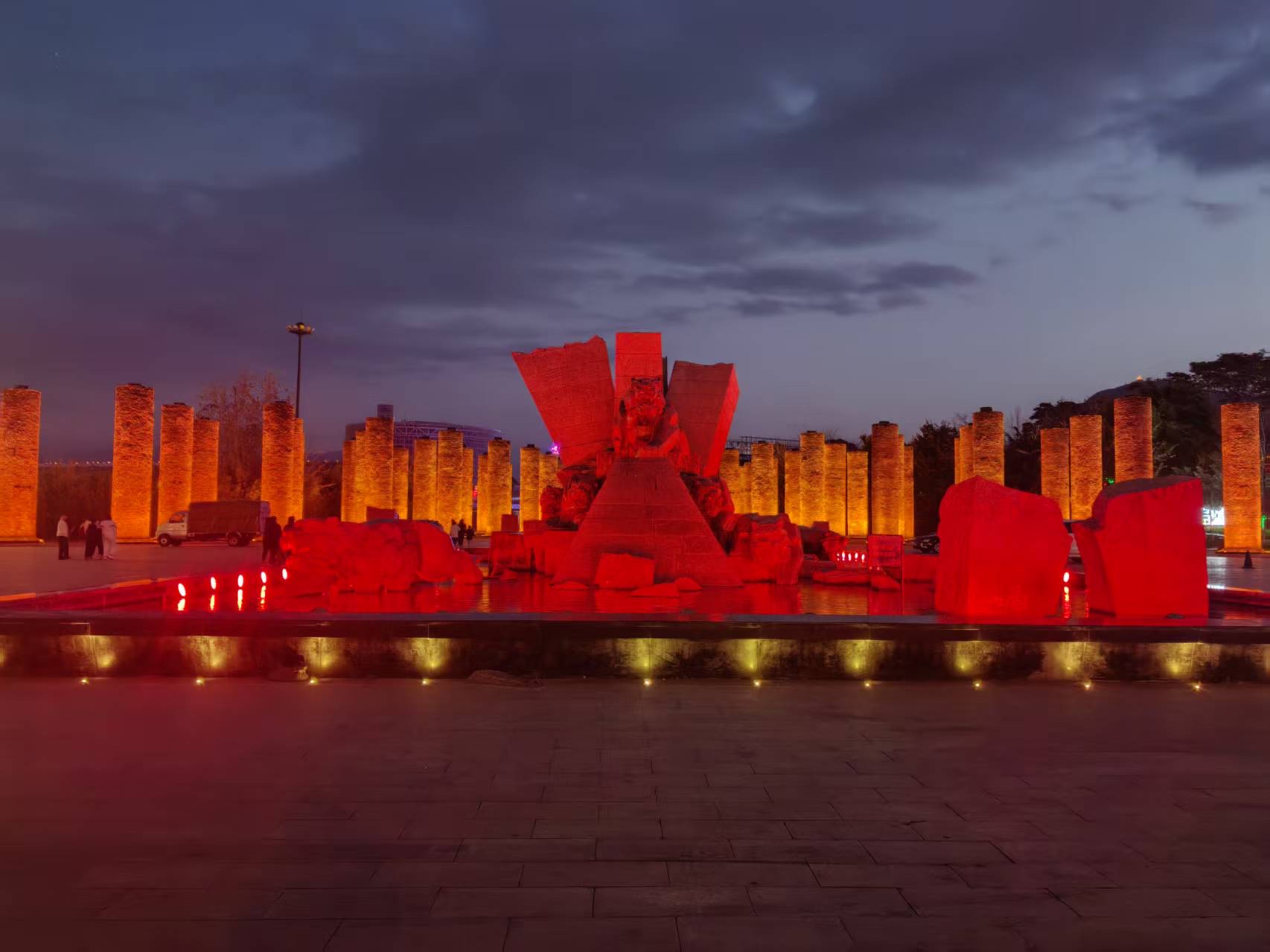 火把广场旅行图片 1