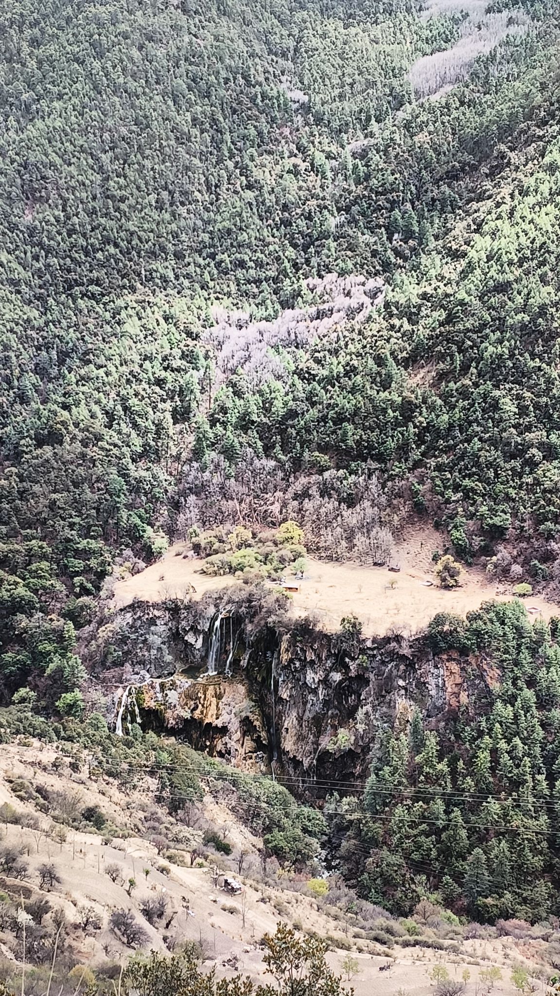 云南堡瀑布旅行图片 3