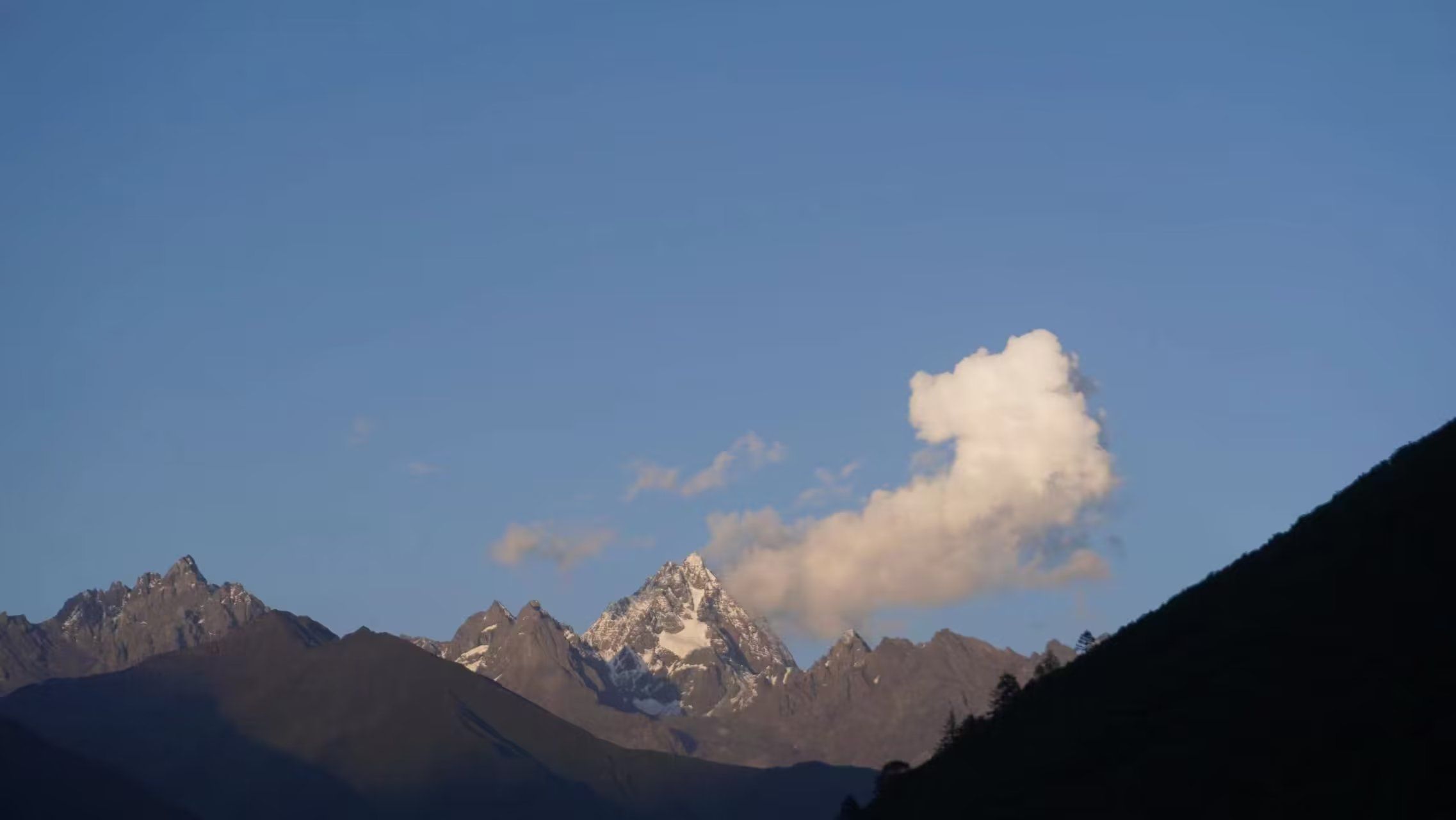 亚拉雪山景区旅行图片 3