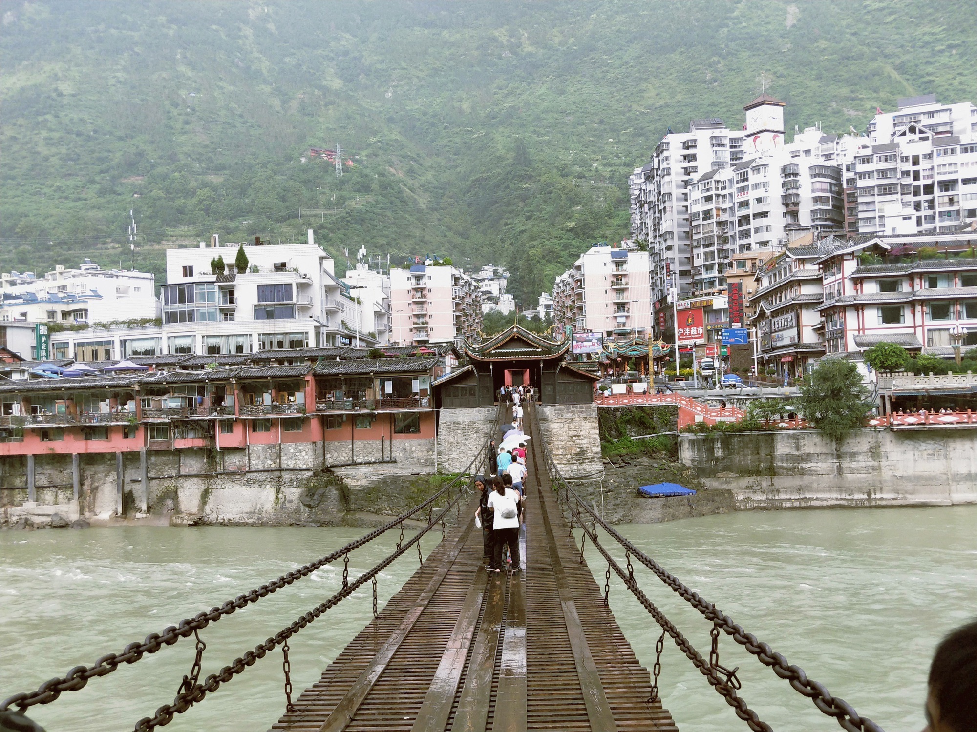 泸定桥广场旅行图片 2