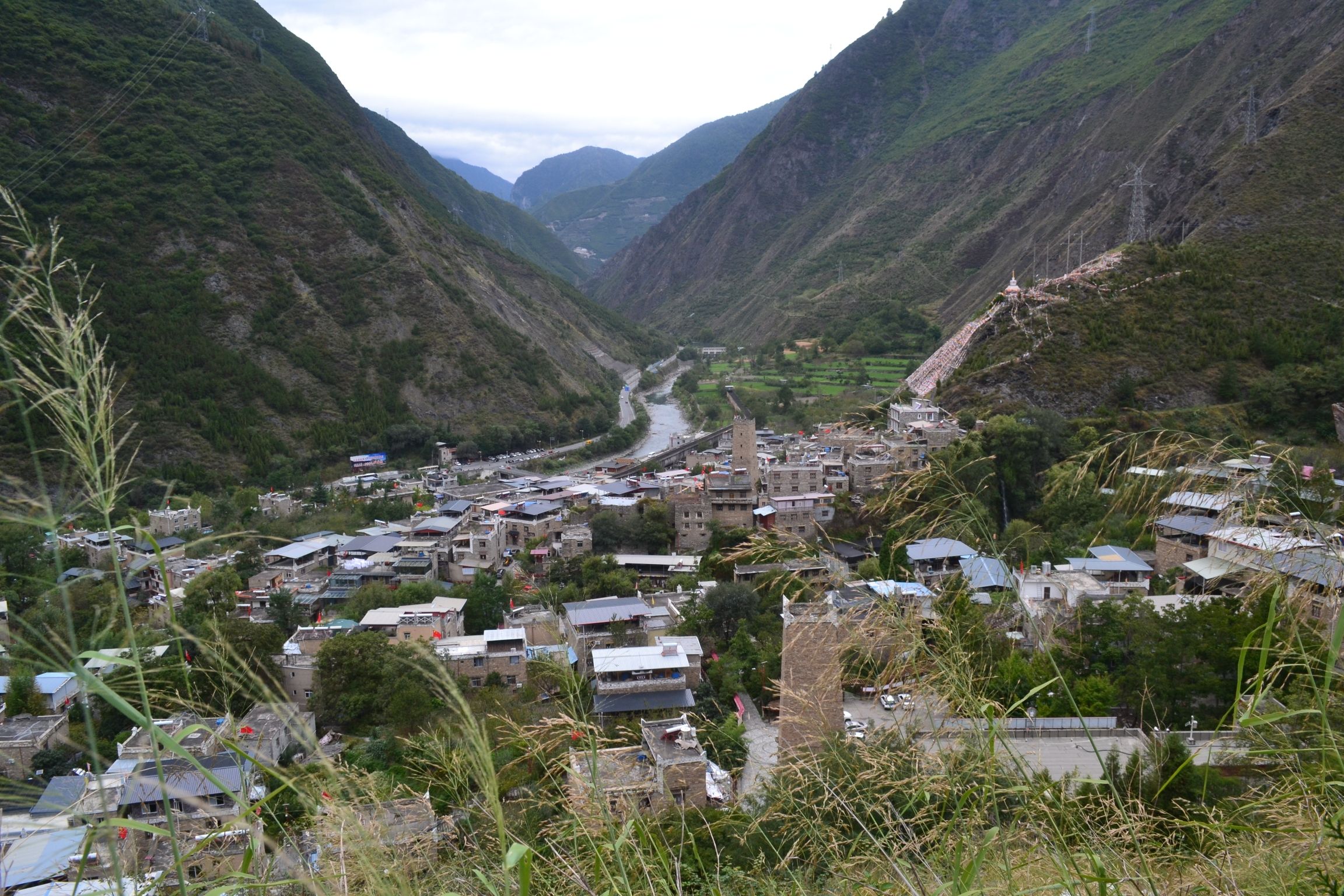 甘堡藏寨旅行图片 3