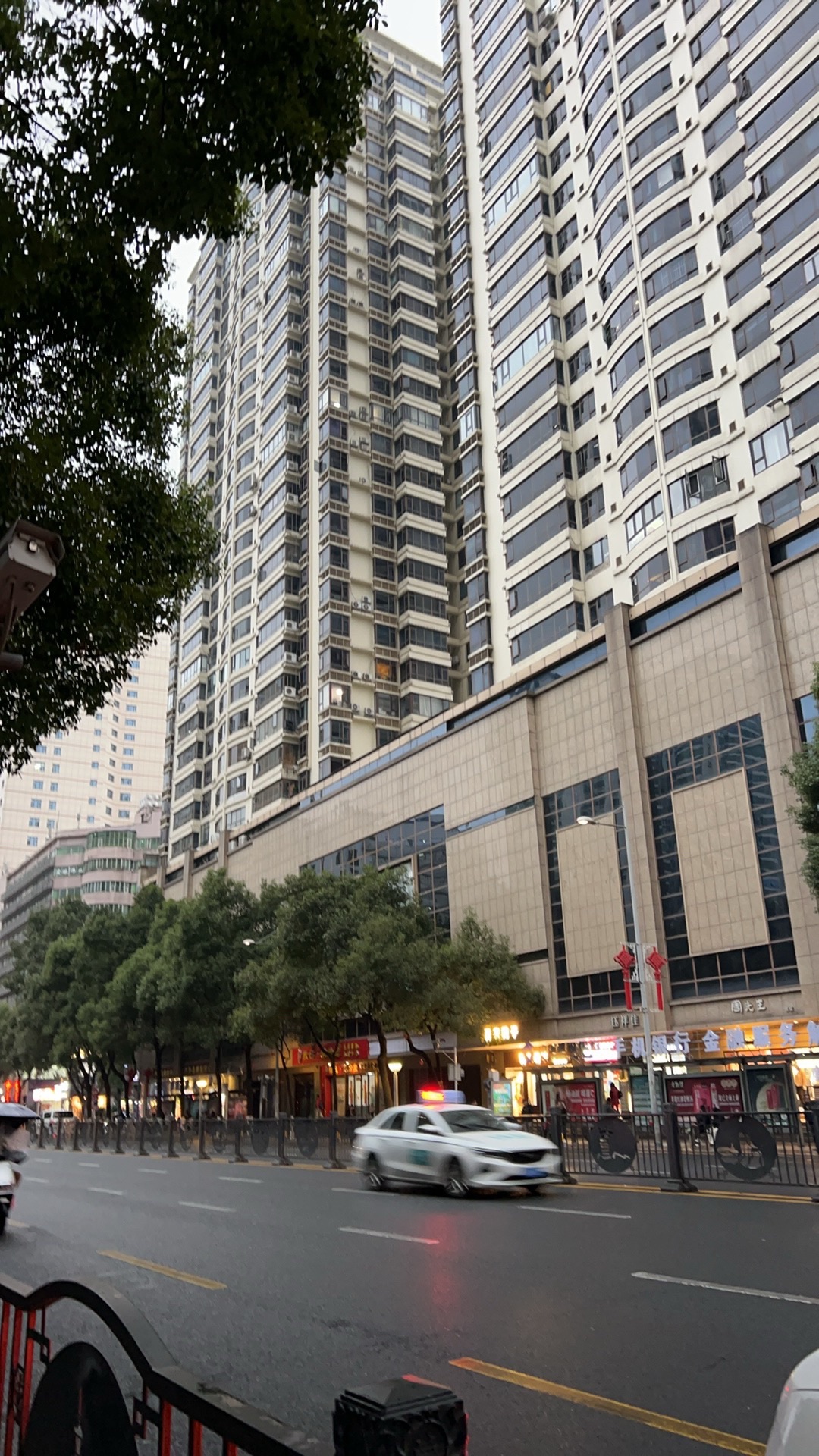 云岩禁毒文化广场旅行图片 1
