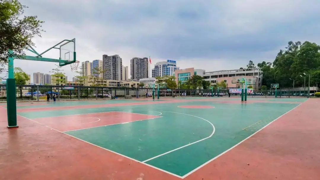 贵阳市第十三中学