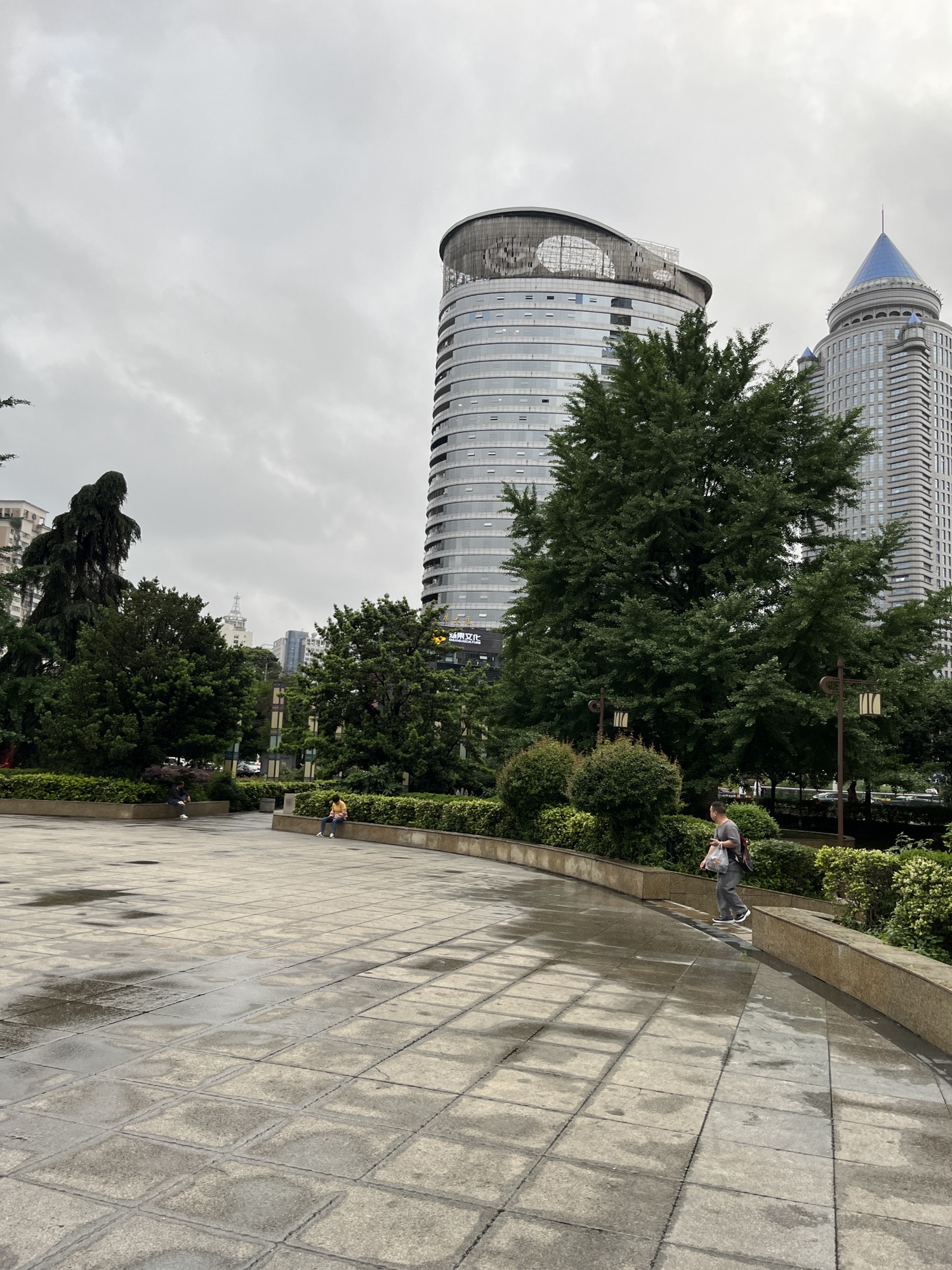 甲秀广场旅行图片 3