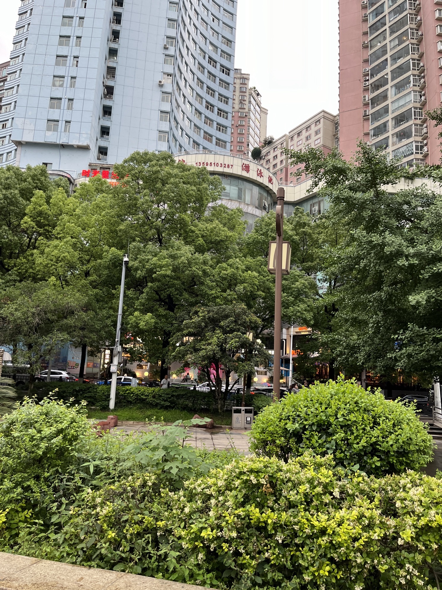 甲秀广场旅行图片 2