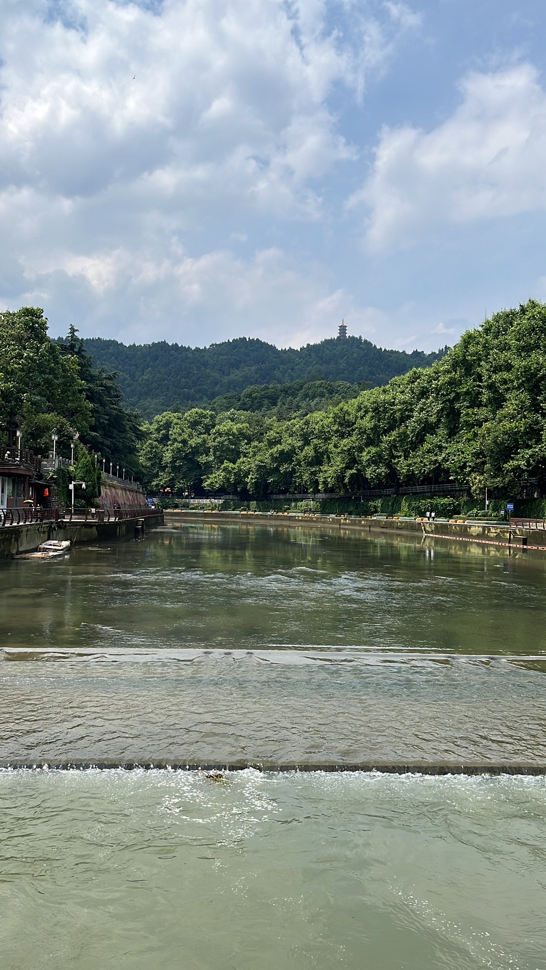 遵义纪念公园旅行图片 3