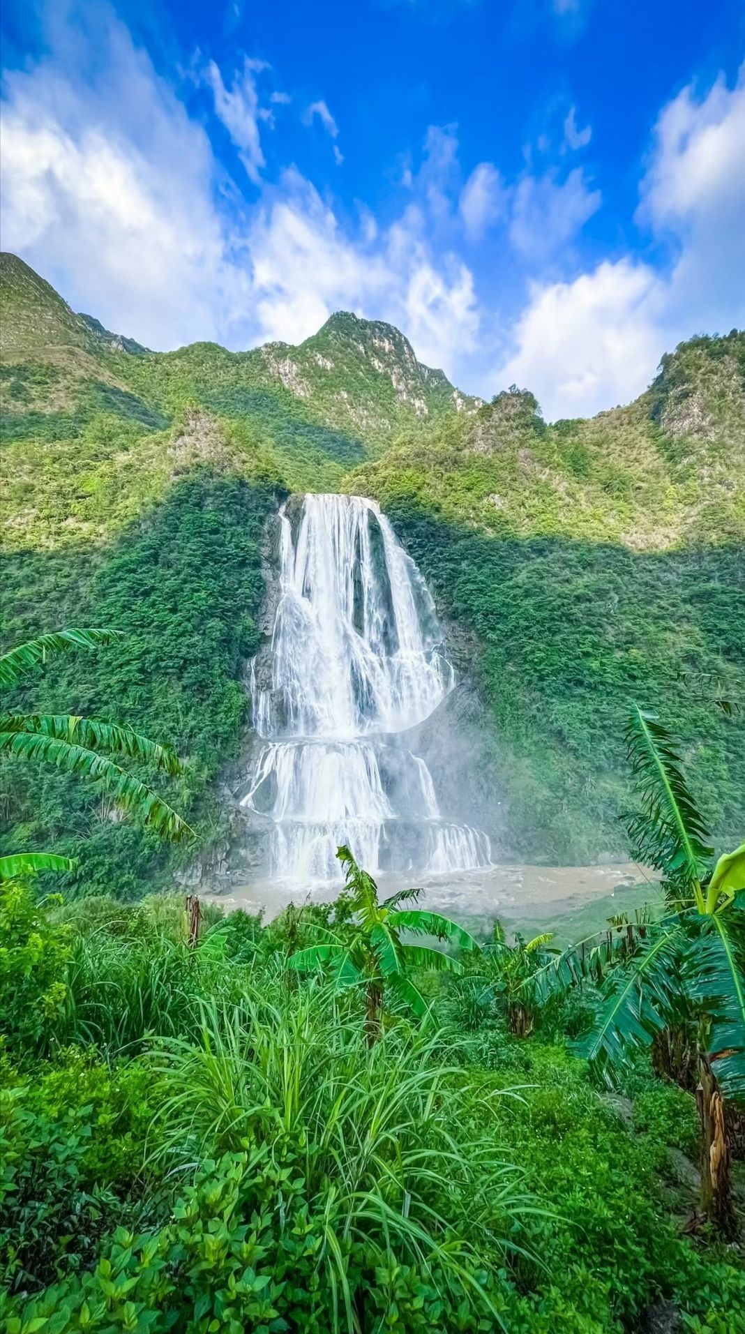 滴水滩瀑布景区