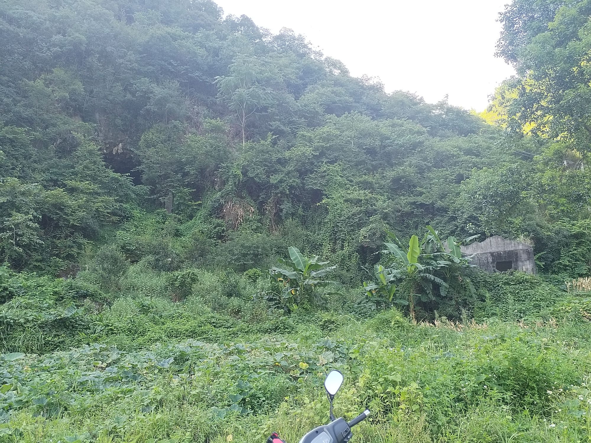 穿洞抗日遗址