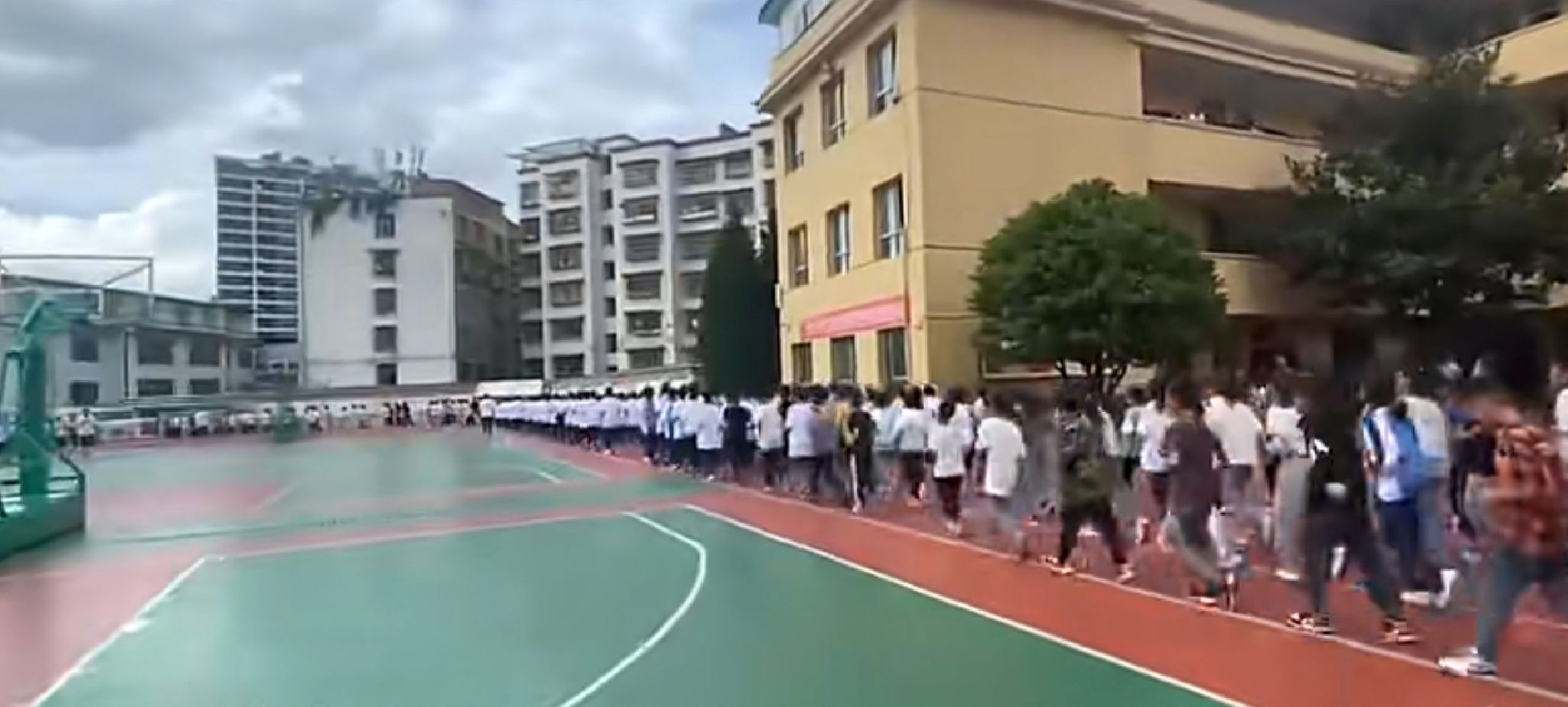 毕节市第十二中学