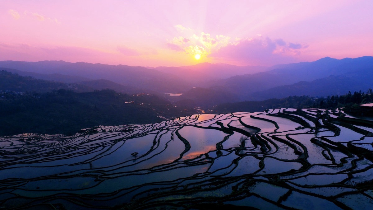 红河县