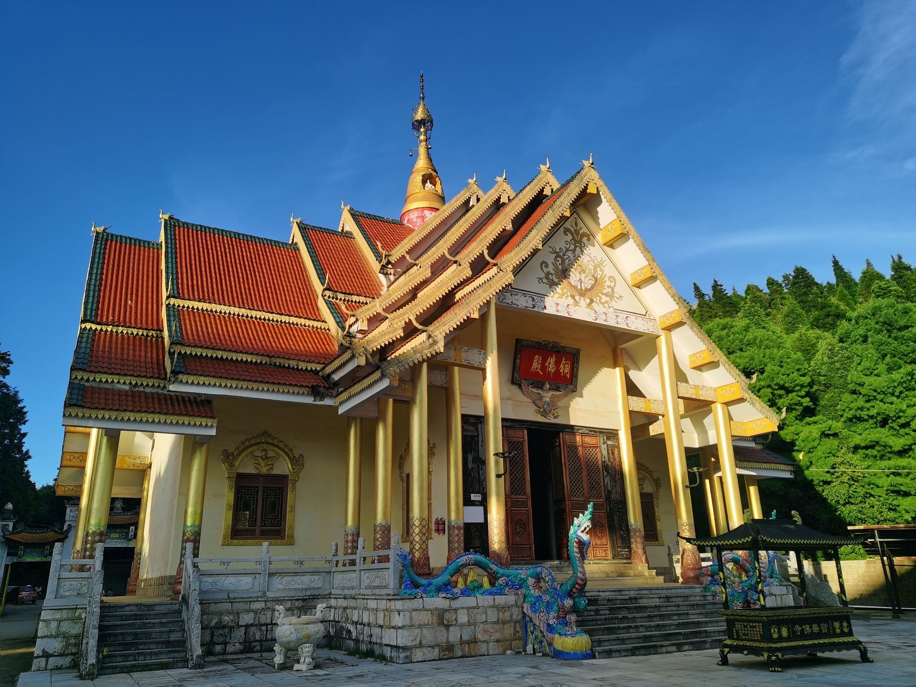 宝华佛寺实景照片
